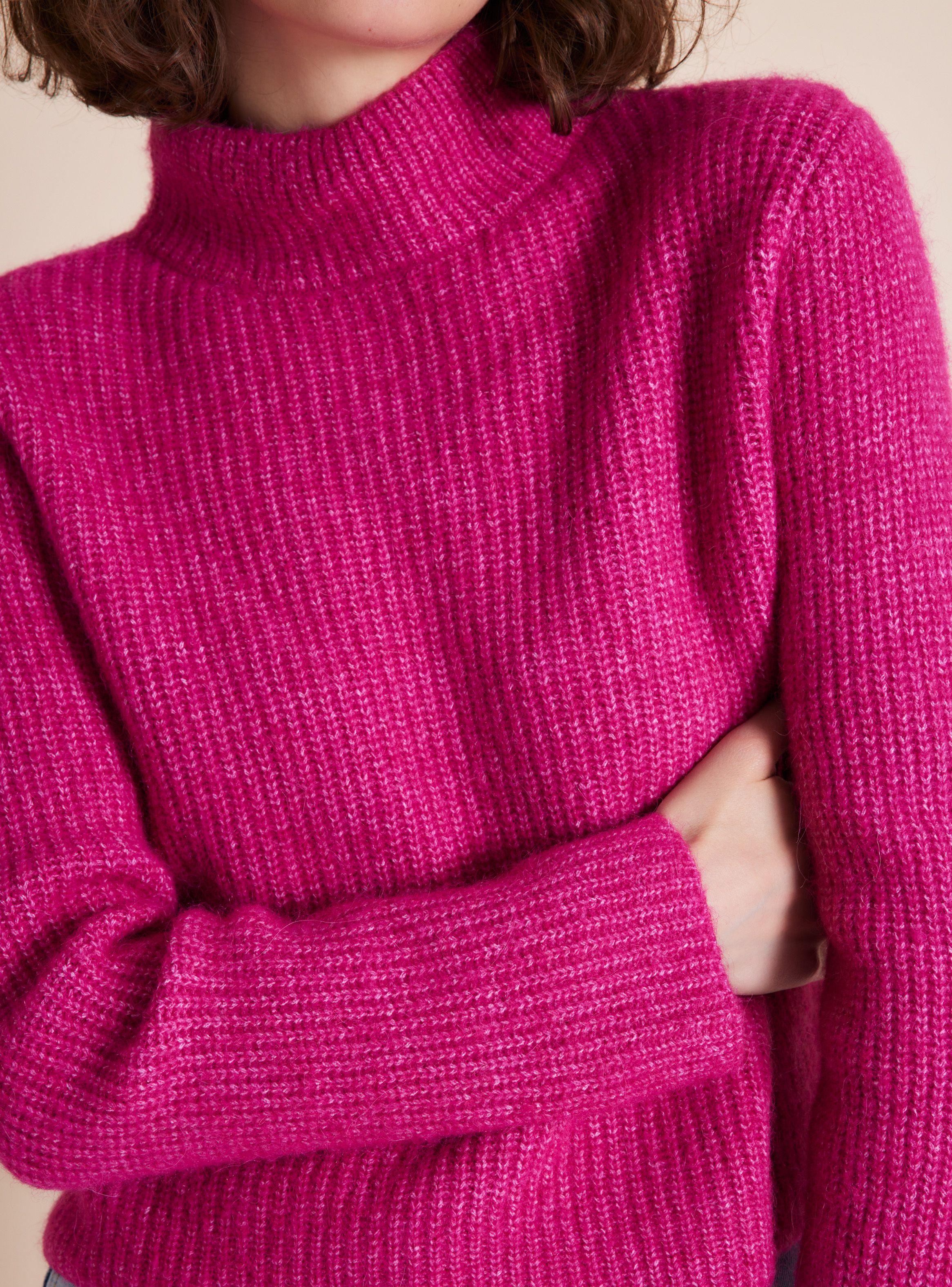 Sweater Corto Cuello Alto Tejido Acanalado-3