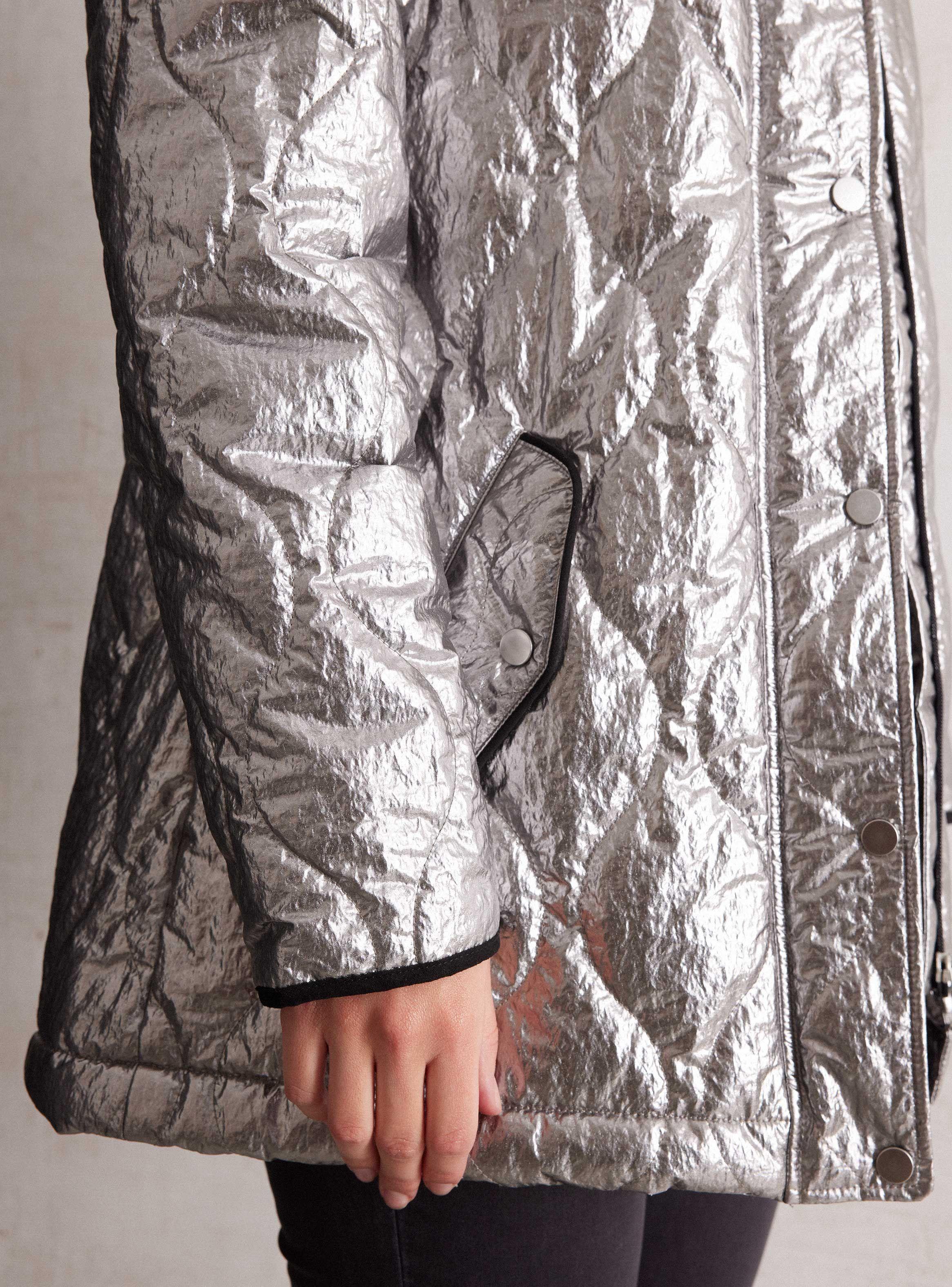 Parka Metalizada Forrada con Sherpa-3