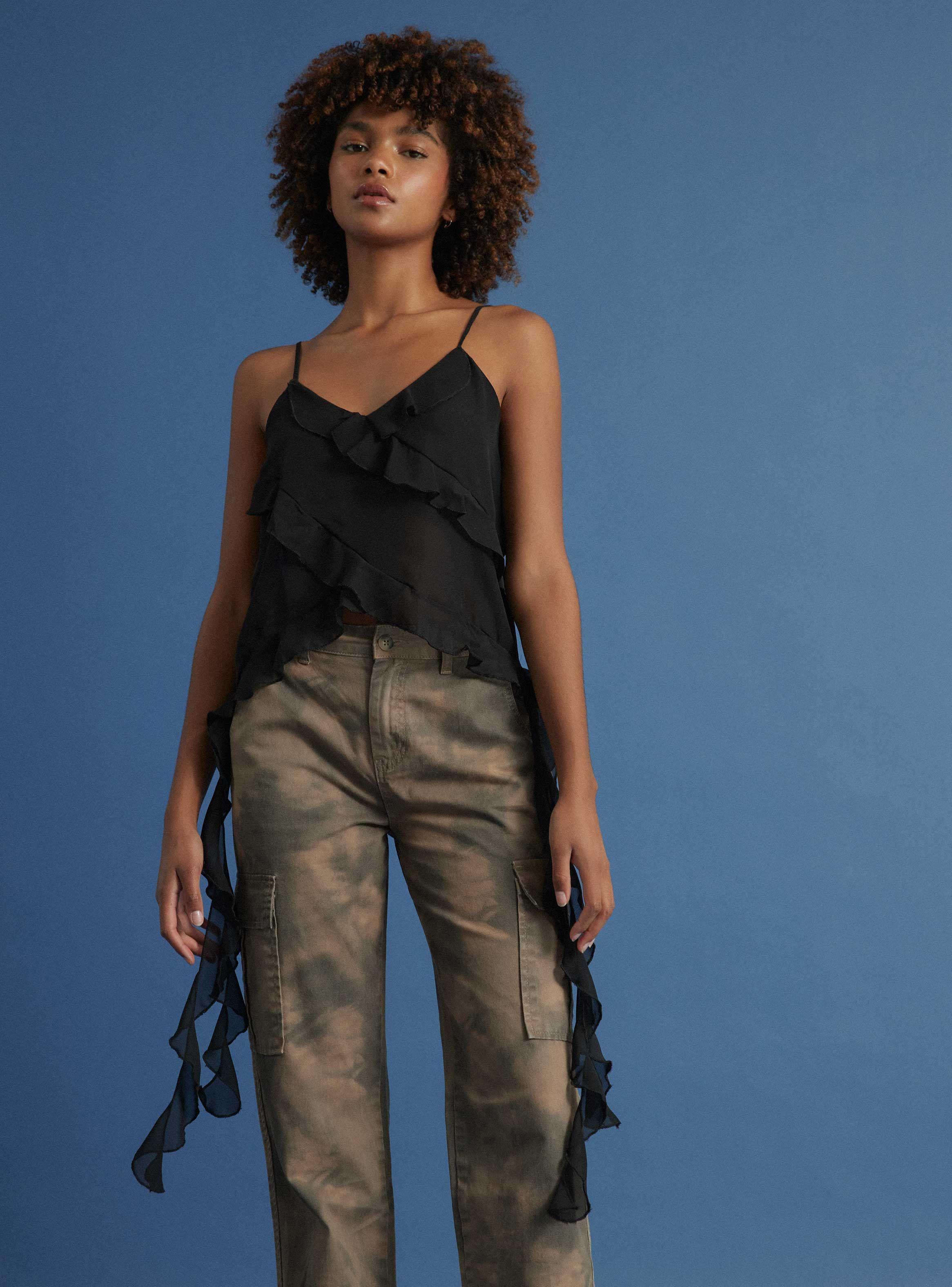 Blusa con Tirantes y Volantes-0