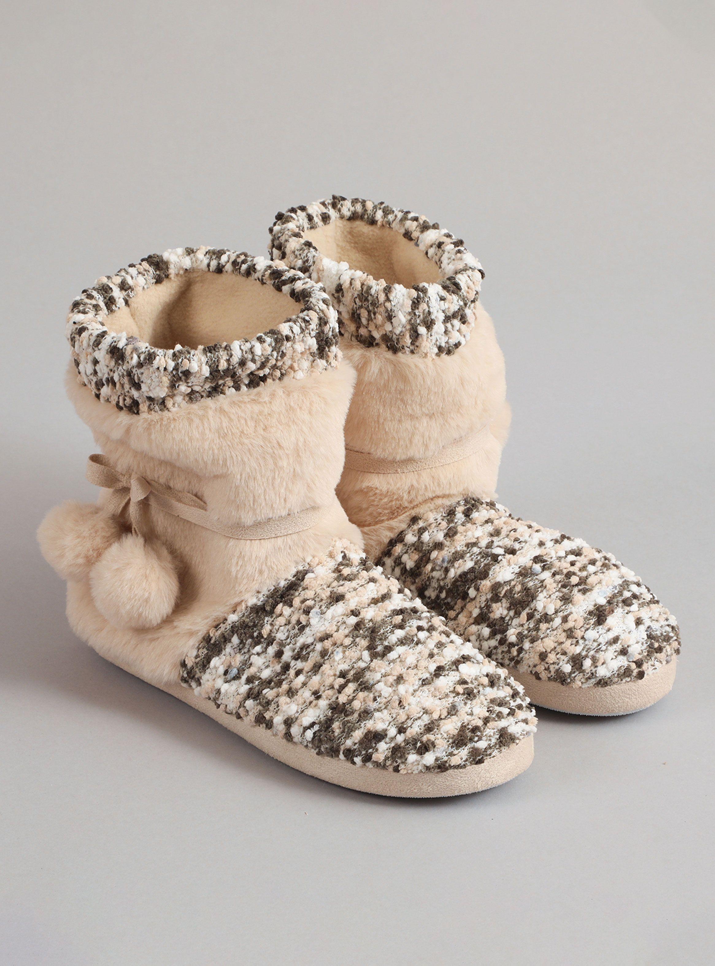 Bota Tejida Silk y Pom Pom-1