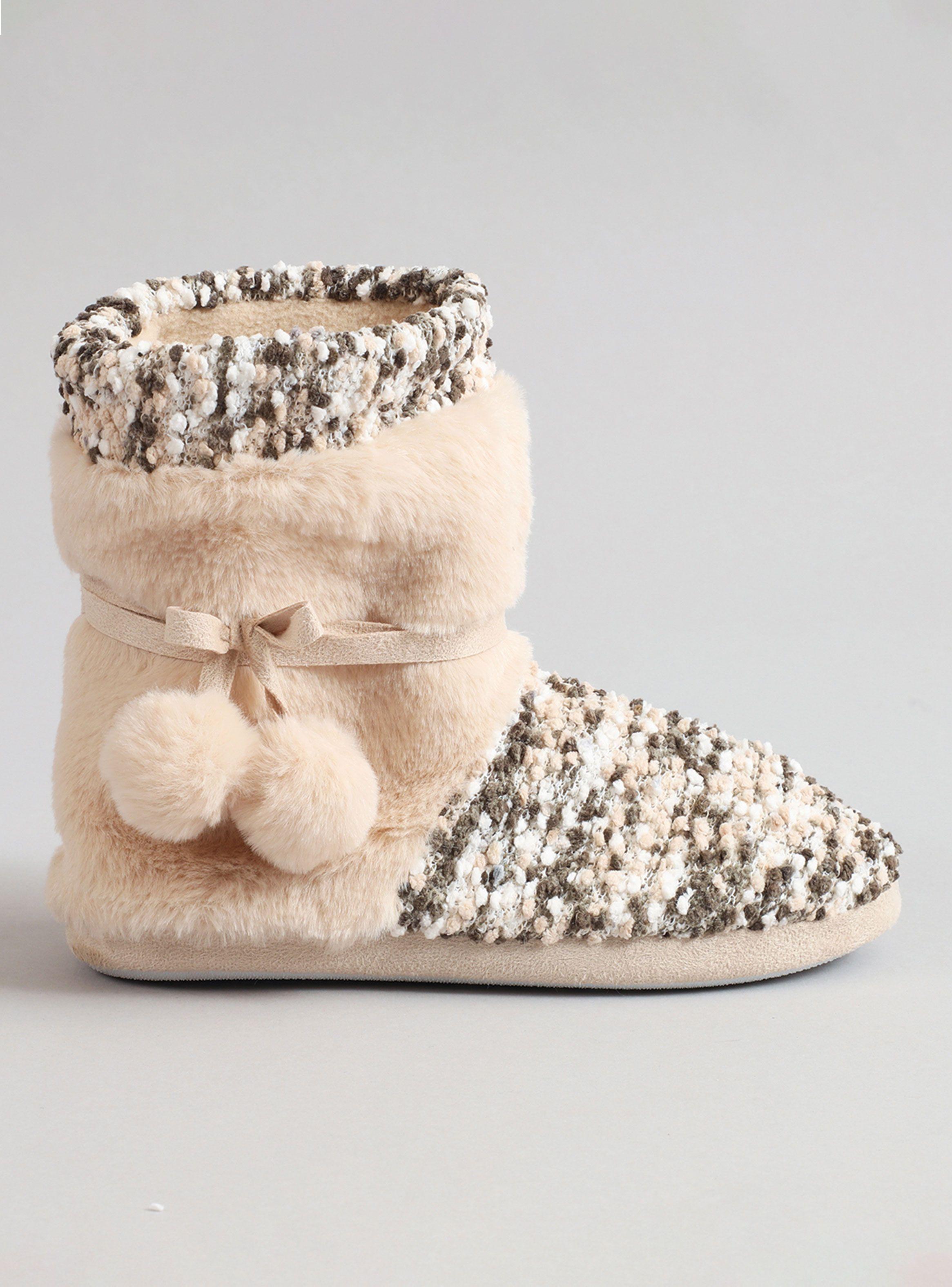 Bota Tejida Silk y Pom Pom-0