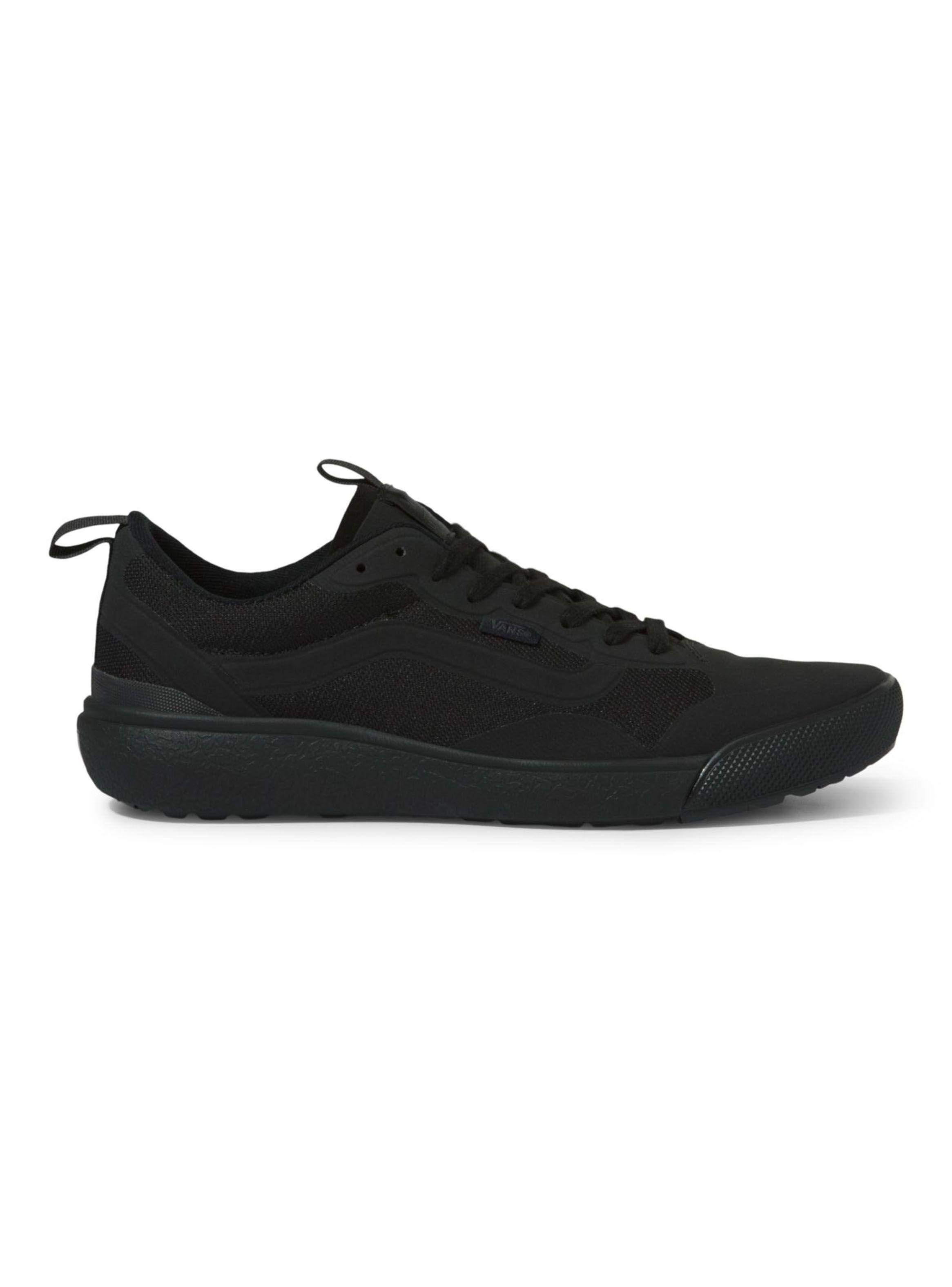 Zapatilla Urbana Black UltraRange EXO Mujer-0
