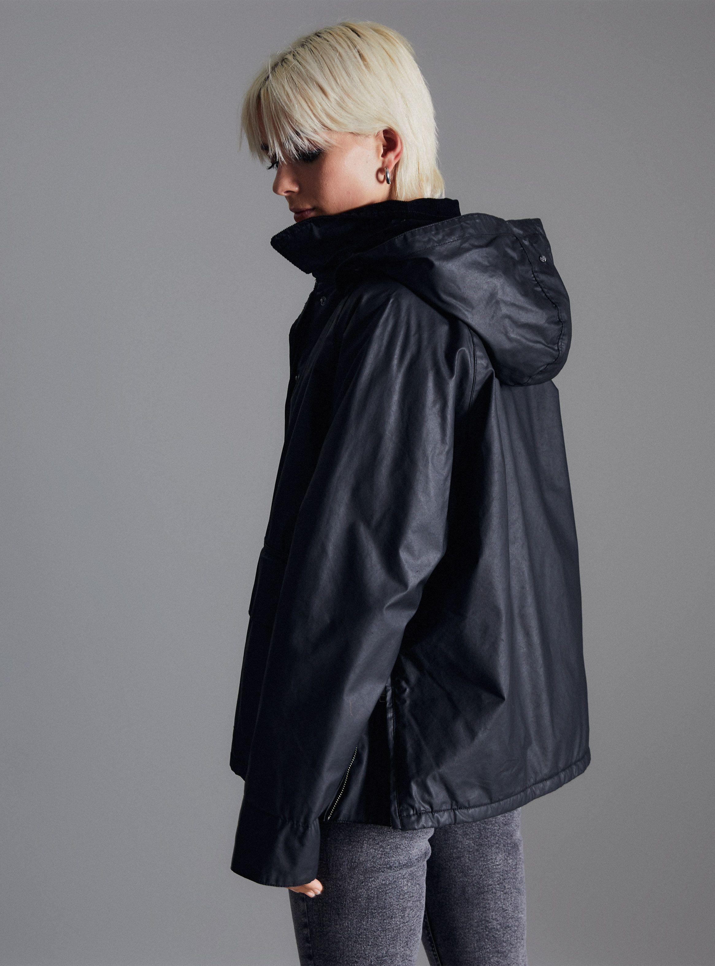 Chaqueta Encerada Con Gorro-1