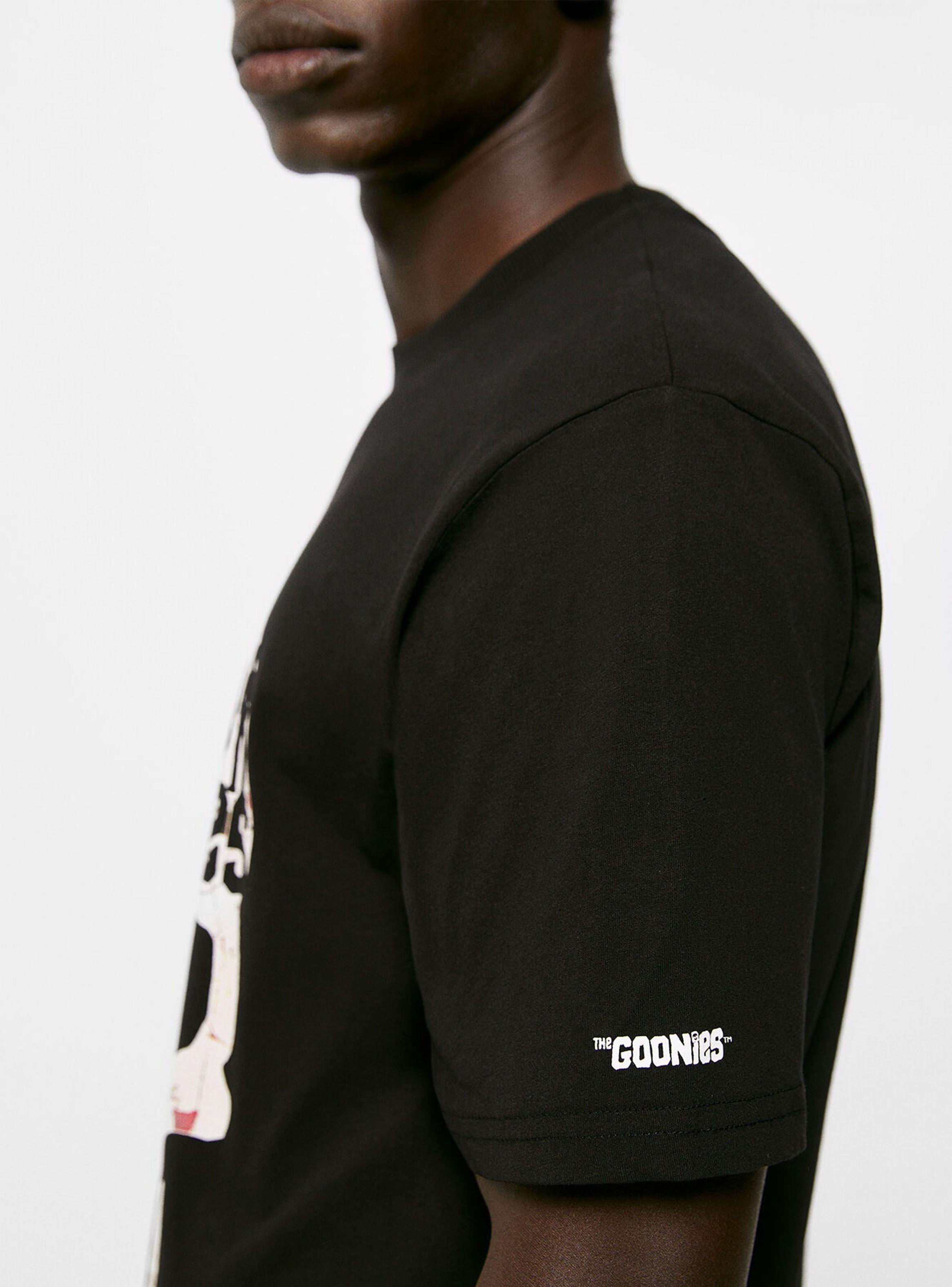 Polera MC de Goonies Skull-3