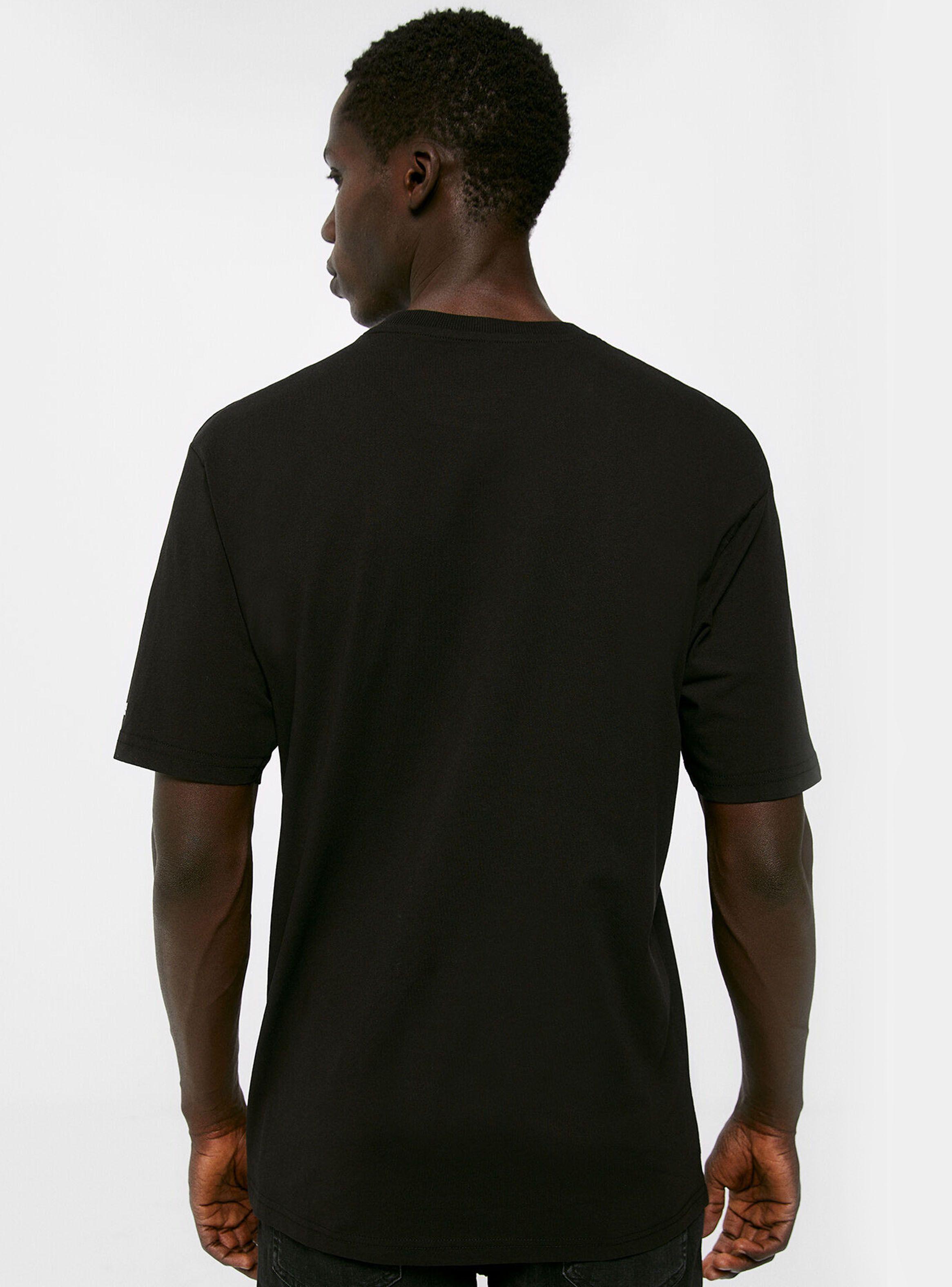 Polera MC de Goonies Skull-1