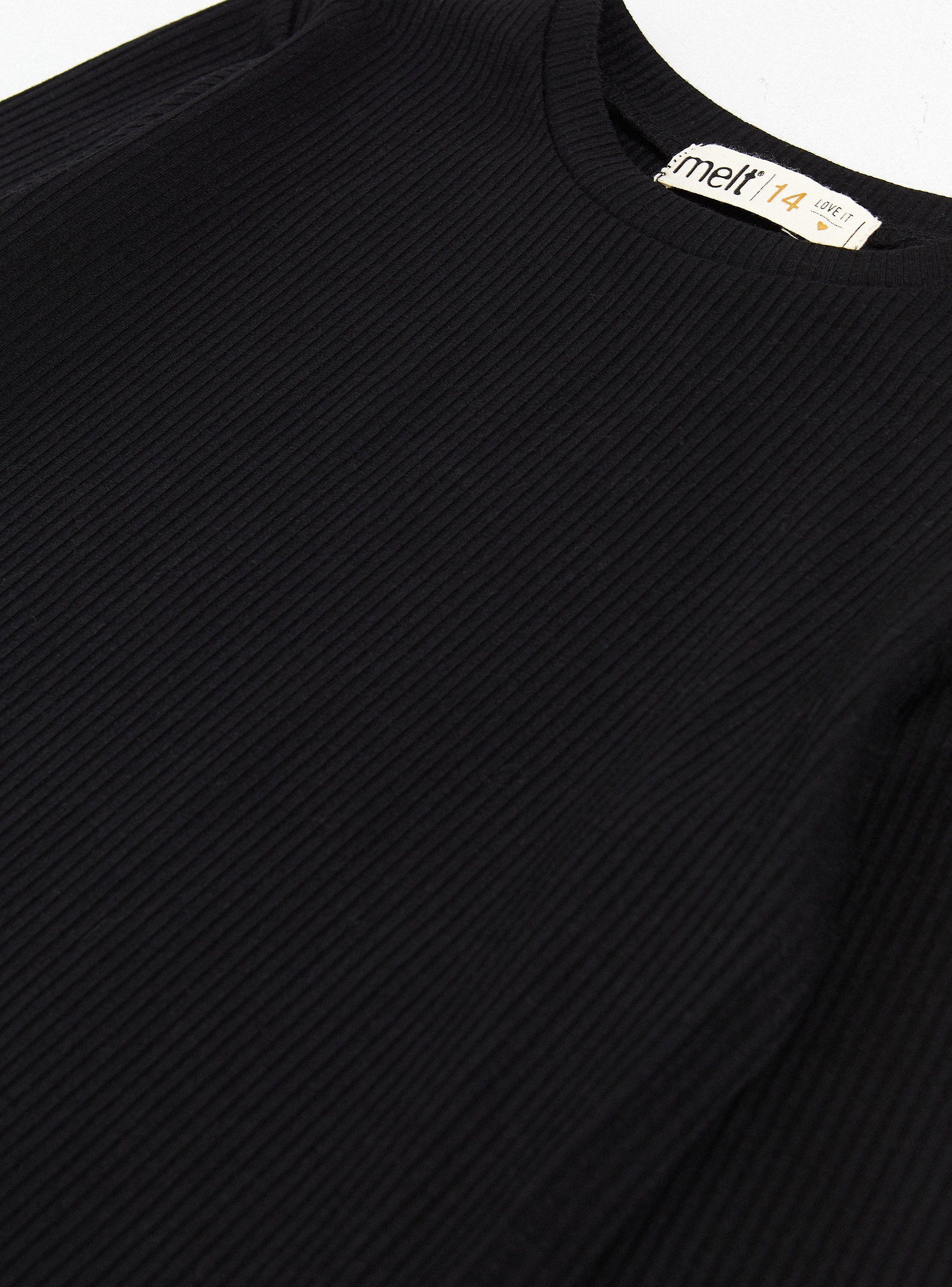 Polera con Ojetillos y Cordón A Los Costados-4