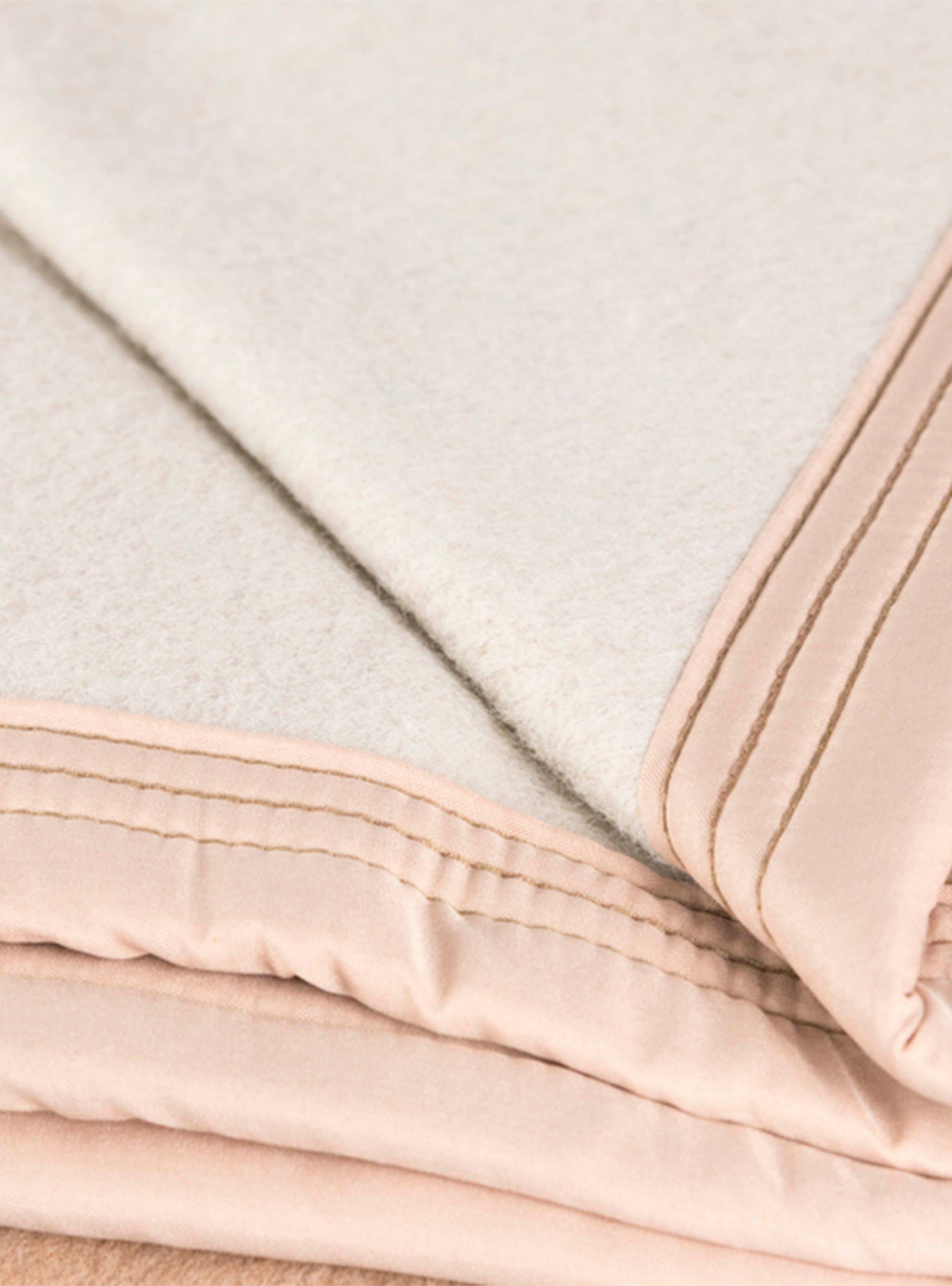 Frazada Suprema Beige 1.5 Plazas-1