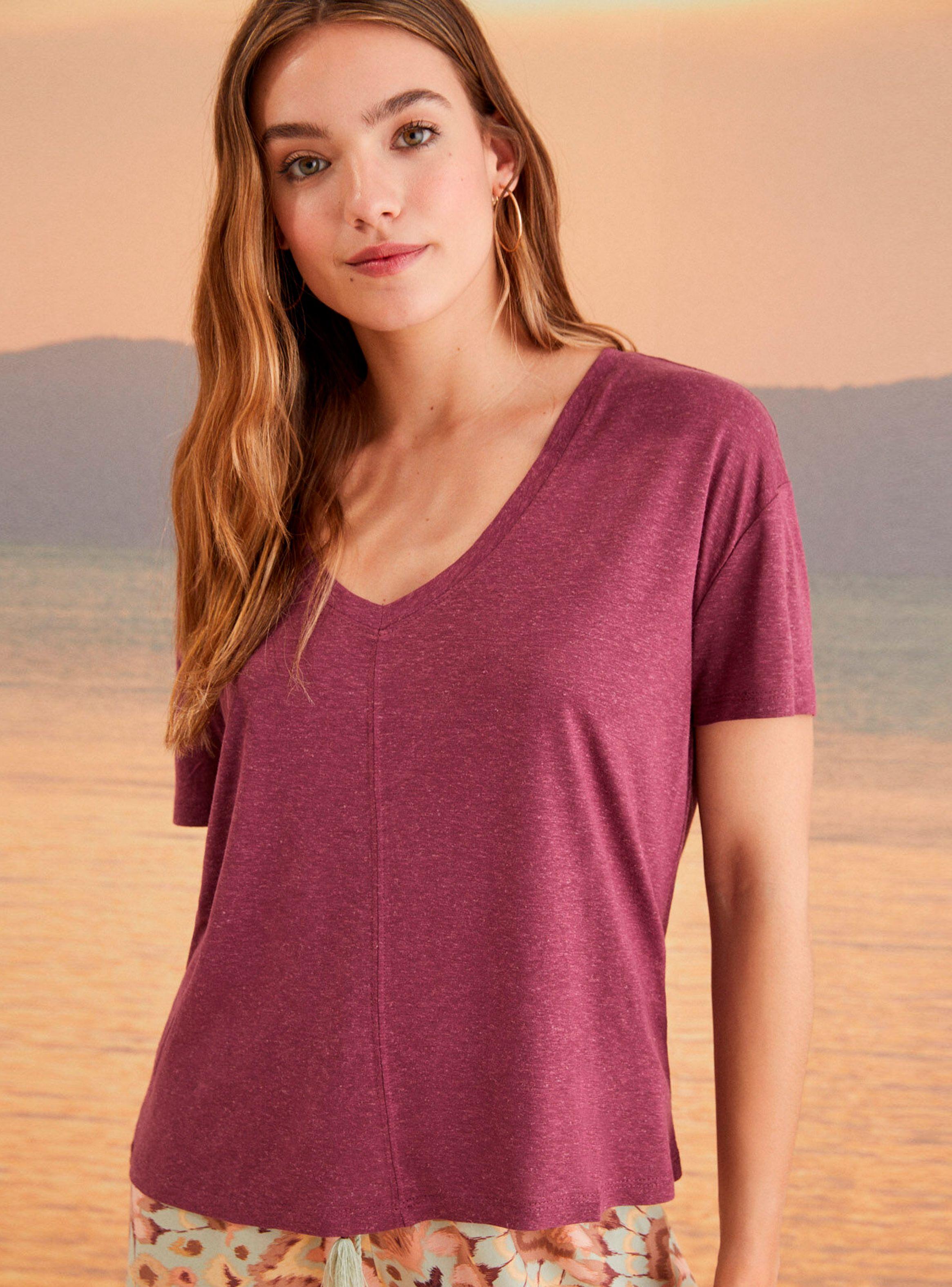 Polera con Escote y Costuras Decorativas-0