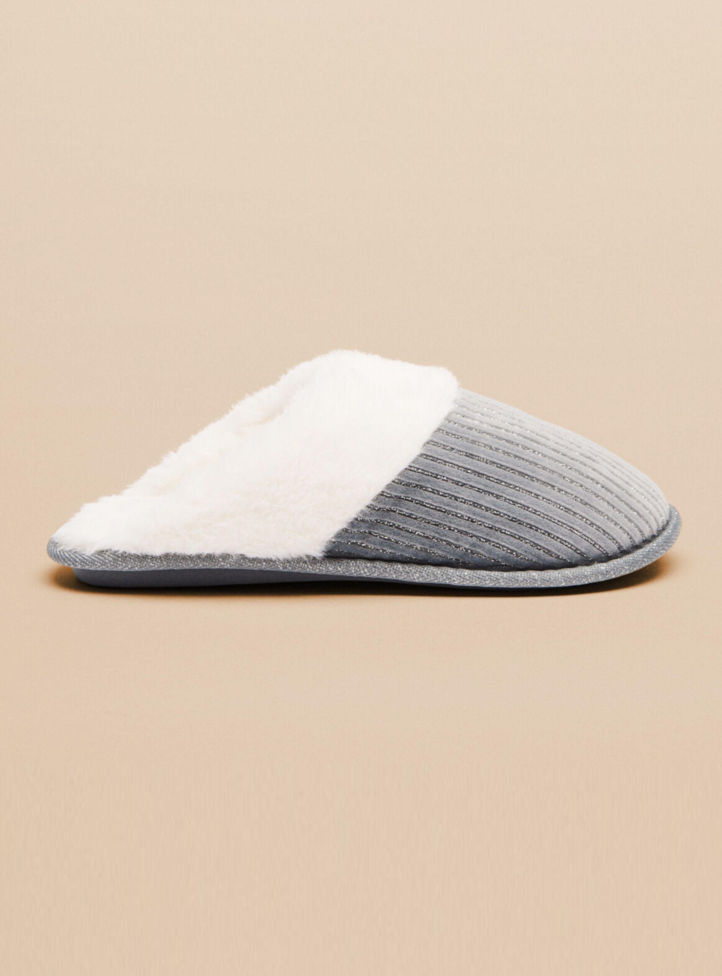 Pantuflas Efecto Pelo Acabado Canalé-0