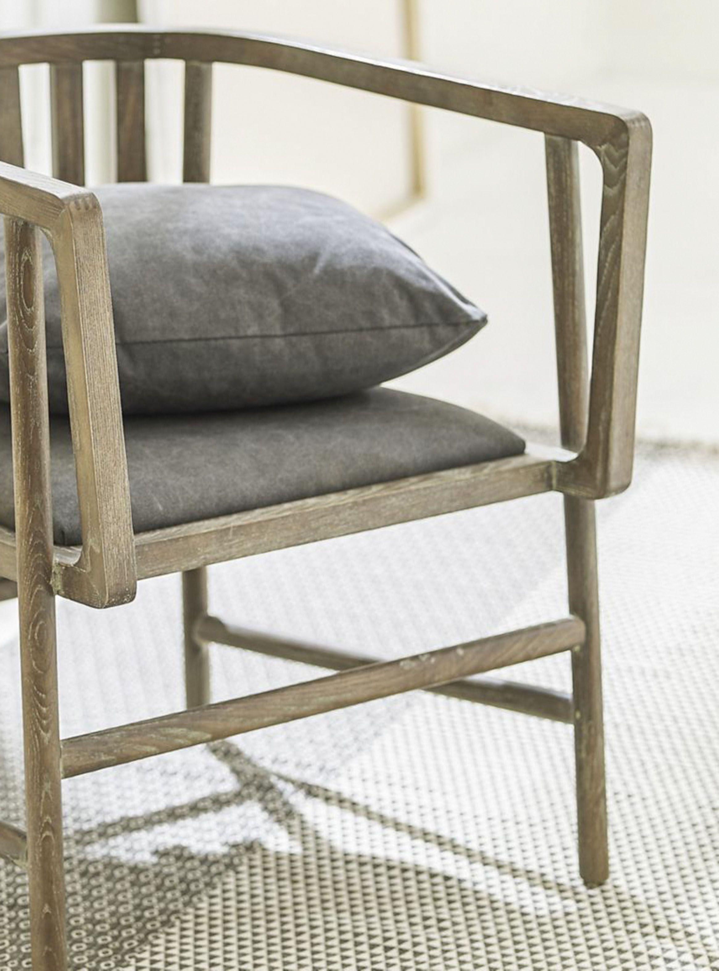 Sitial West Alaniz Home-0