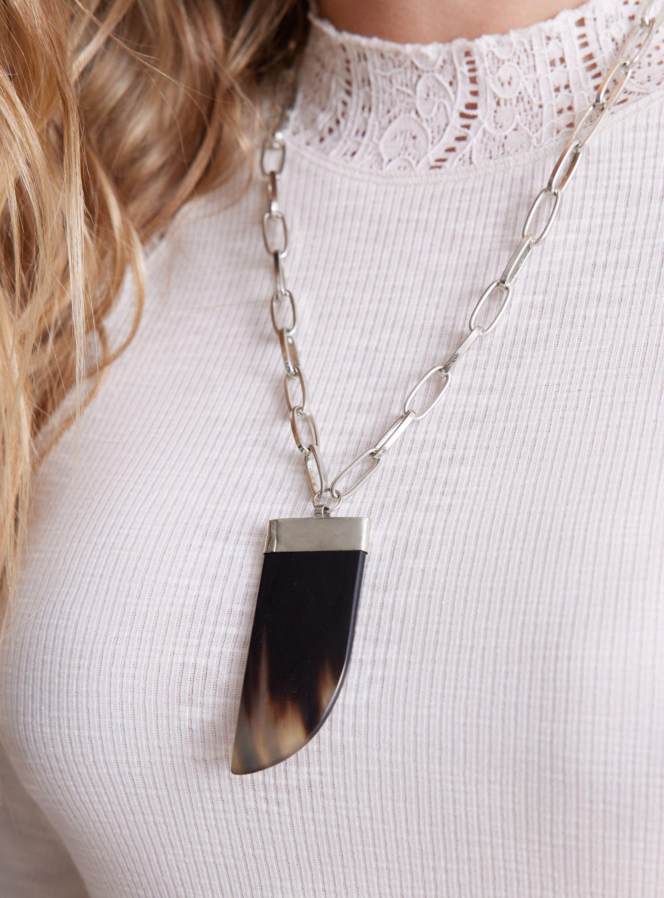 Collar Garra Étnica-1