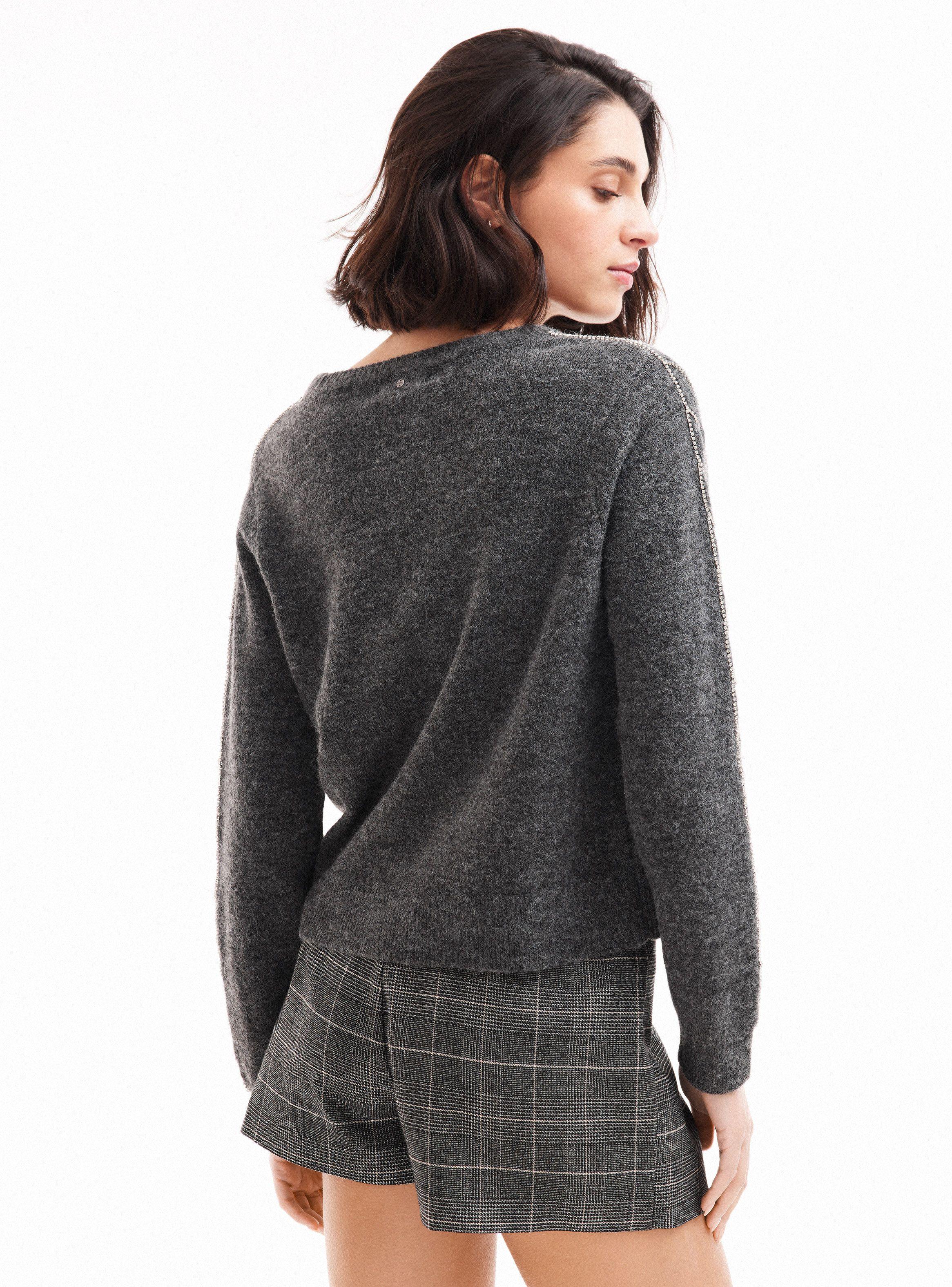 Sweater con Aplicación en Mangas-1