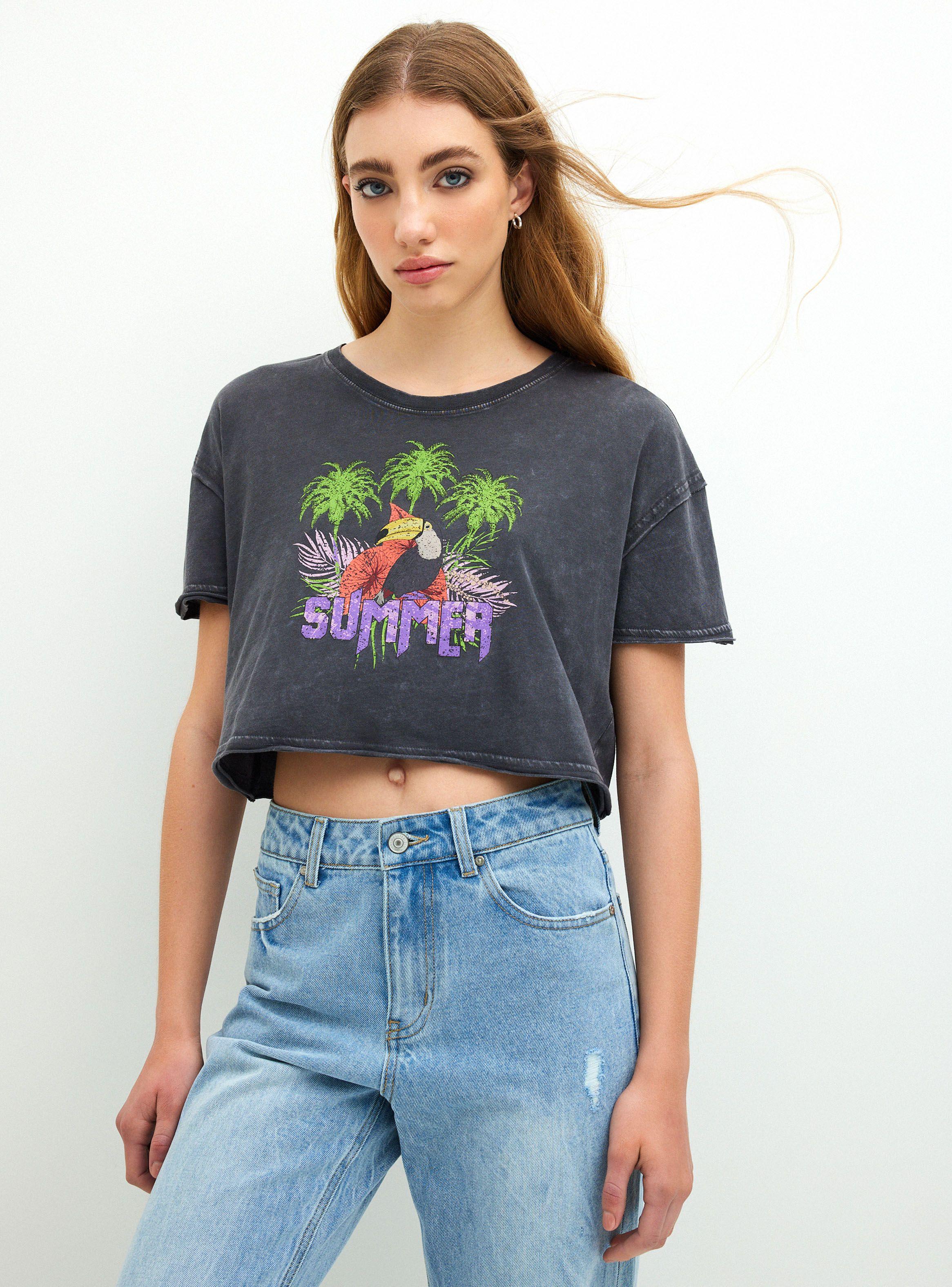 Polera Crop con Estampado Frontal-0