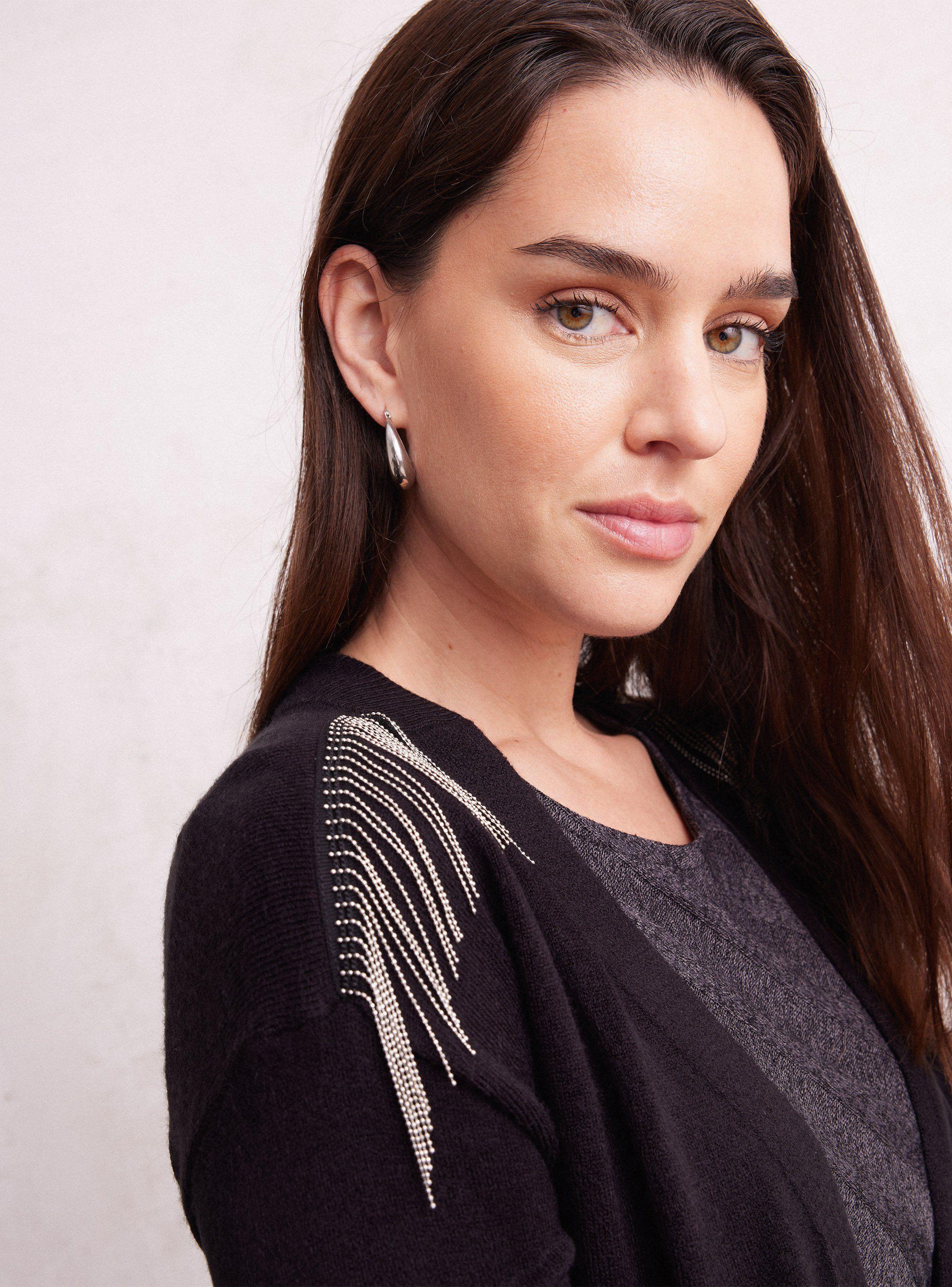 Chaleco Look Kimono con Detalle de Cadenas en Hombro-2