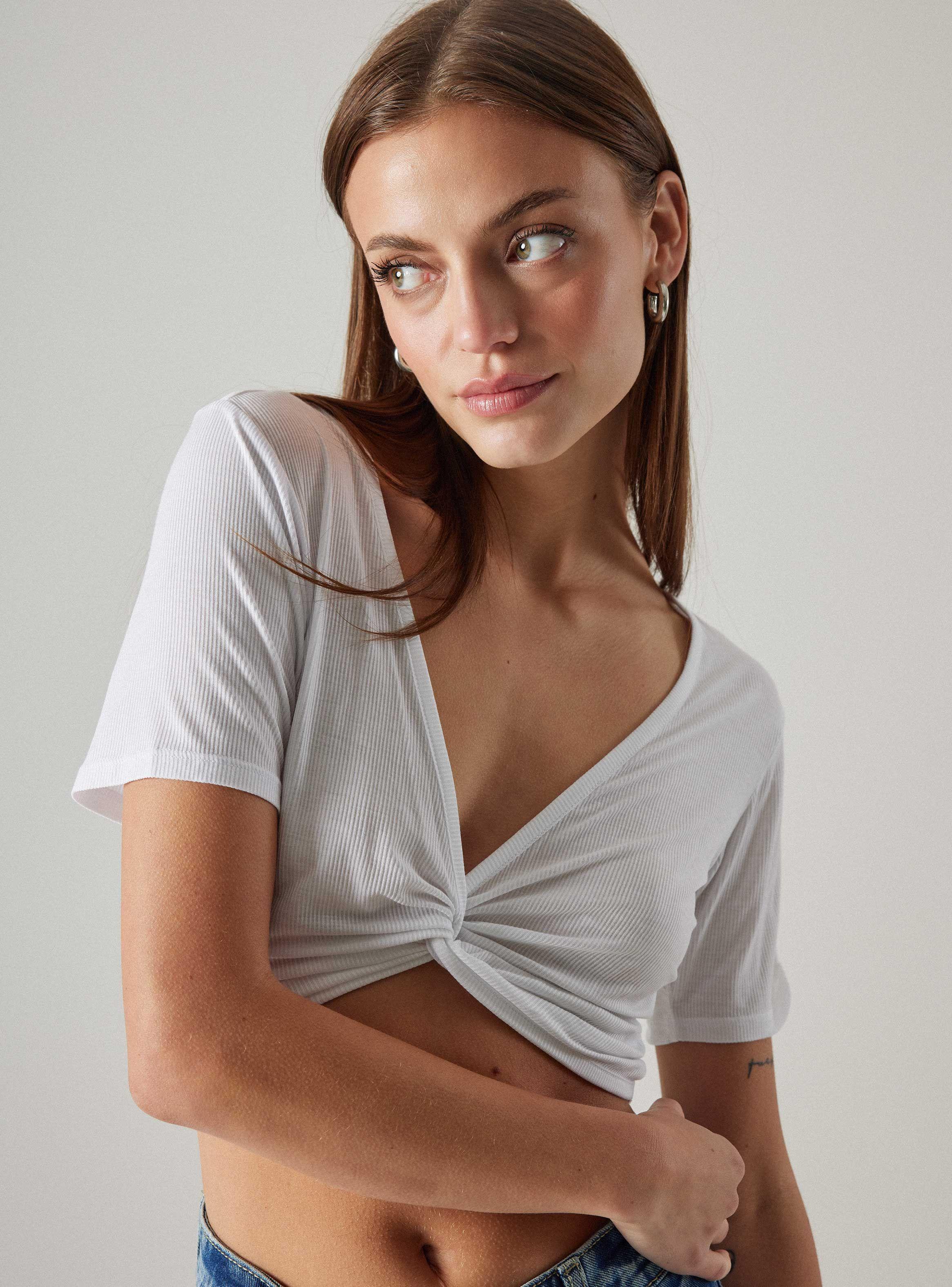 Polera Crop con Nudo-2