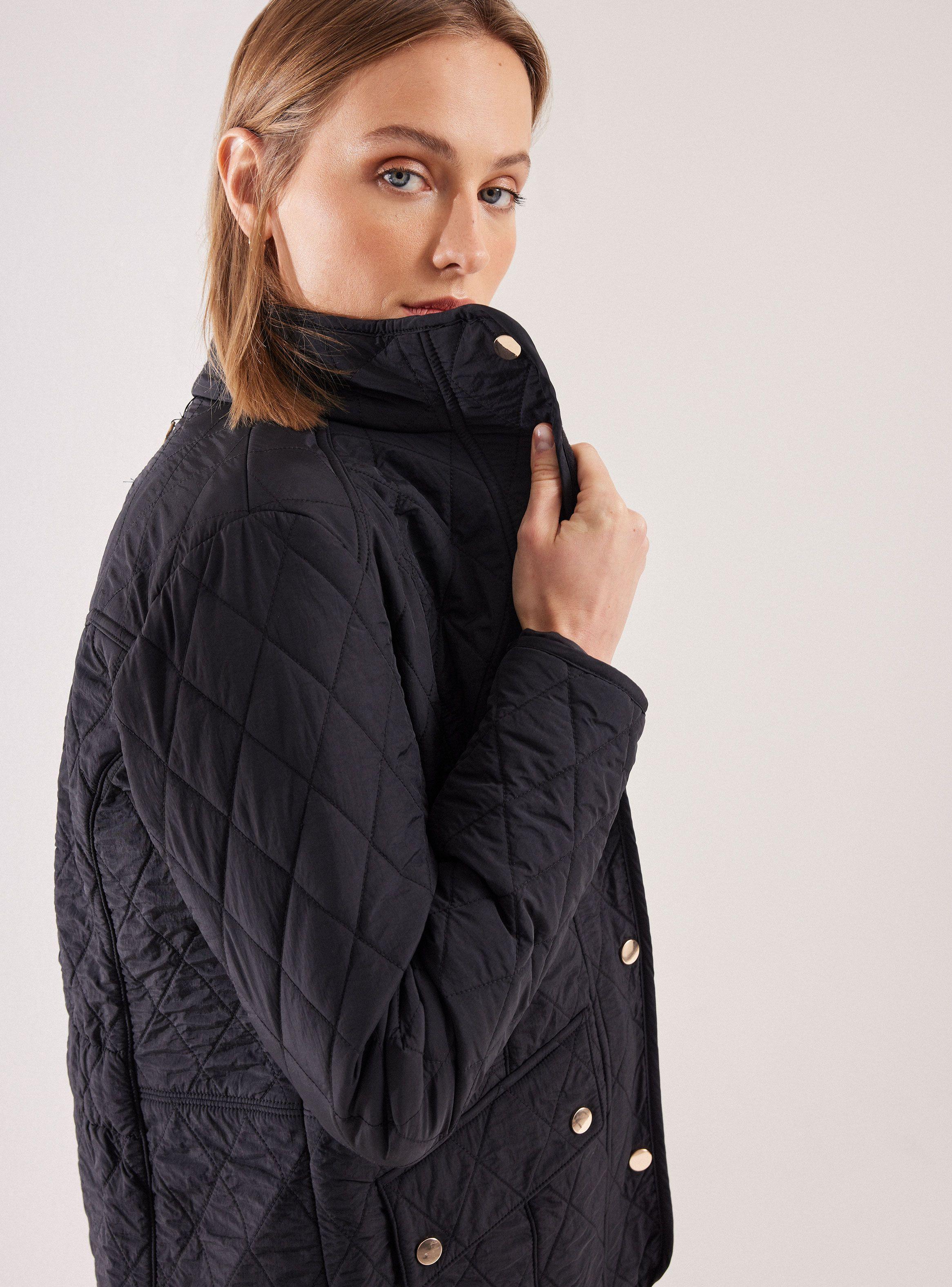 Parka Forrada con Diseño Acolchado Cuello Alto Cierre-2