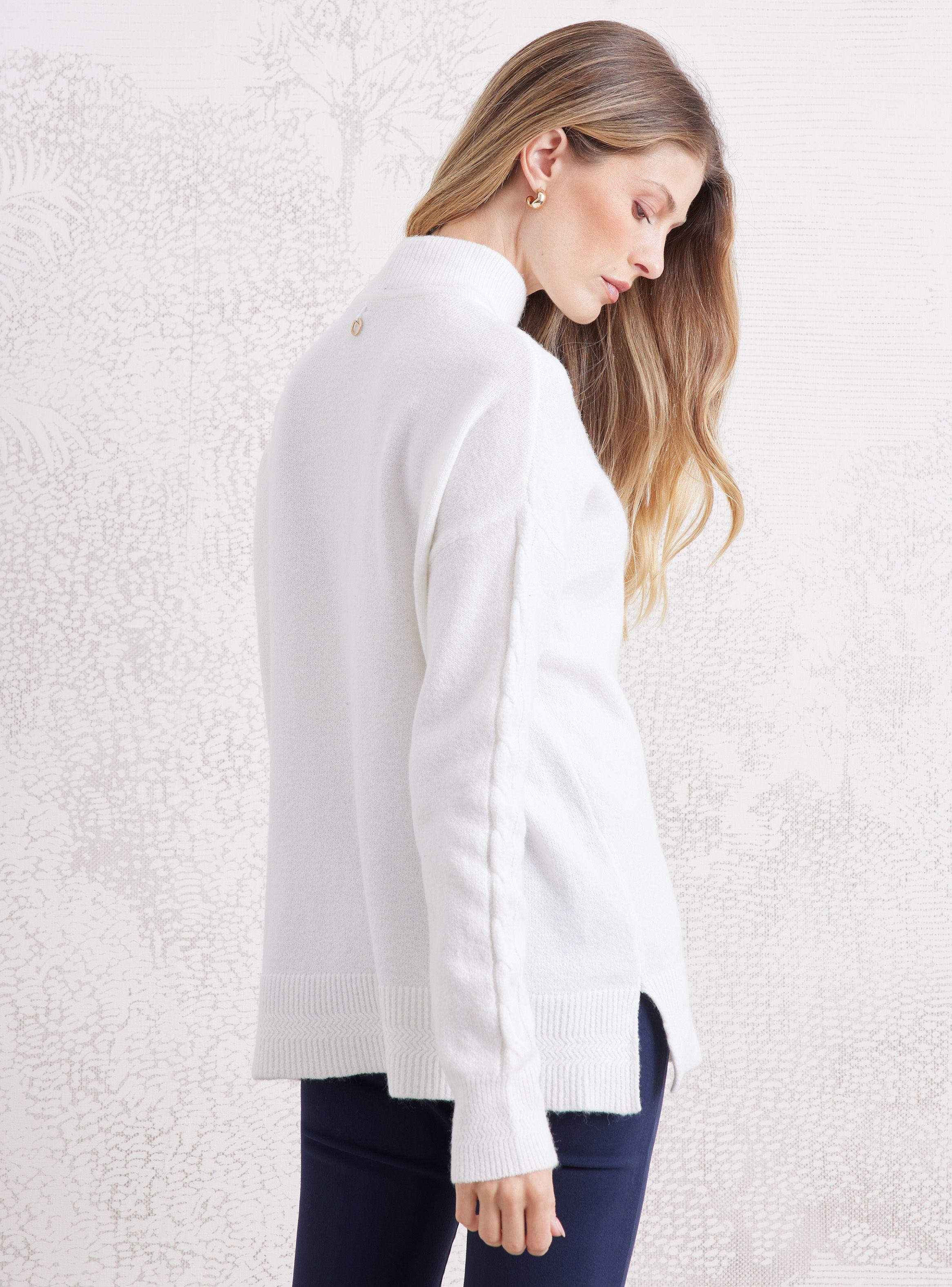 Sweater con Trenza en Mangas y Botones en Cuello-1