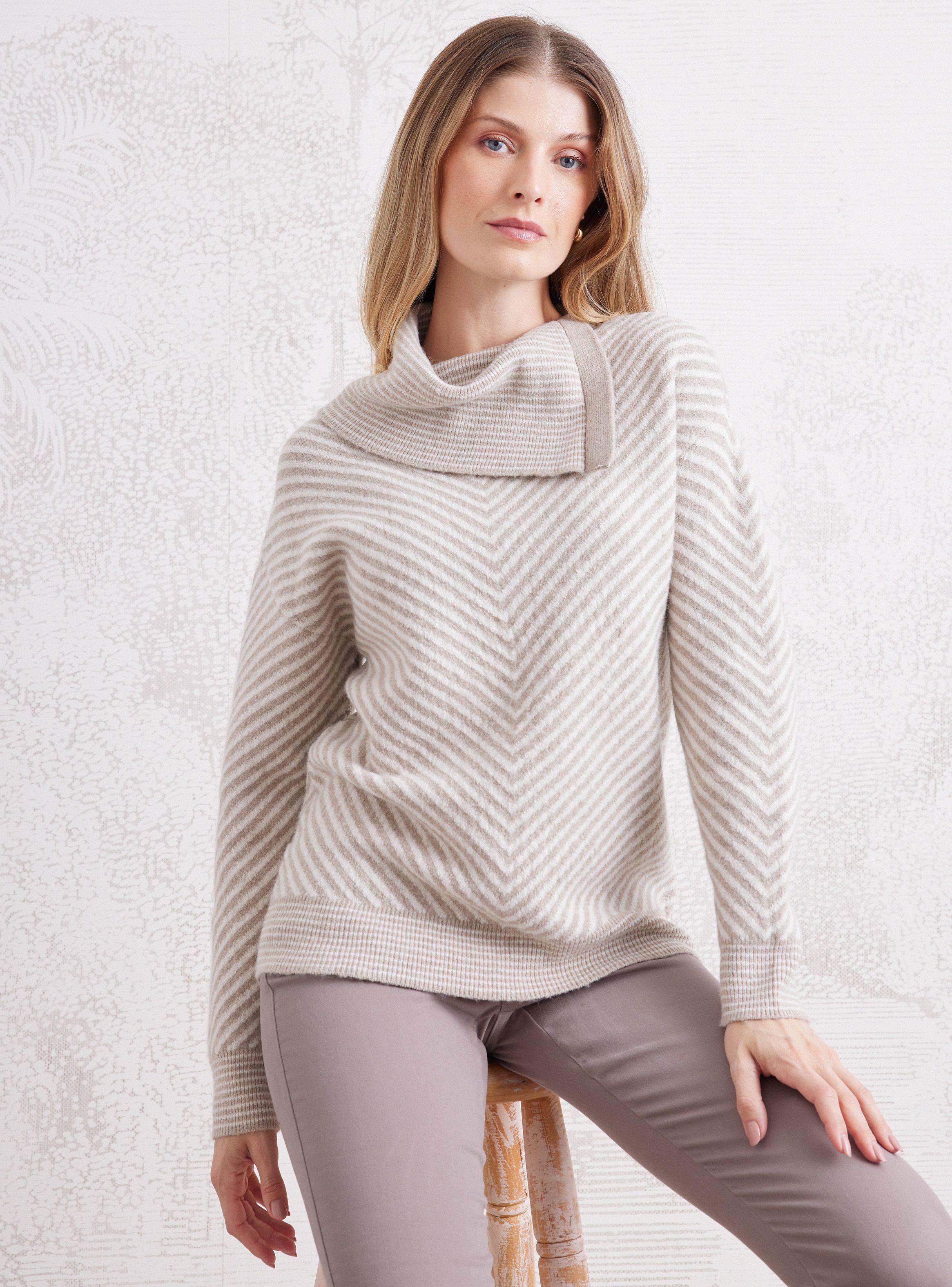 Sweater Listado con Cuello Alto-0