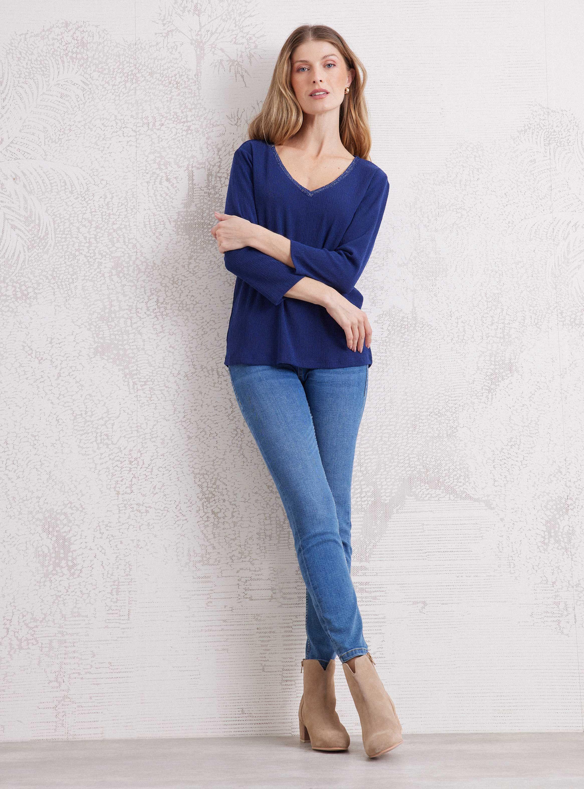 Blusa Texturizada con Cinta en Escote-4