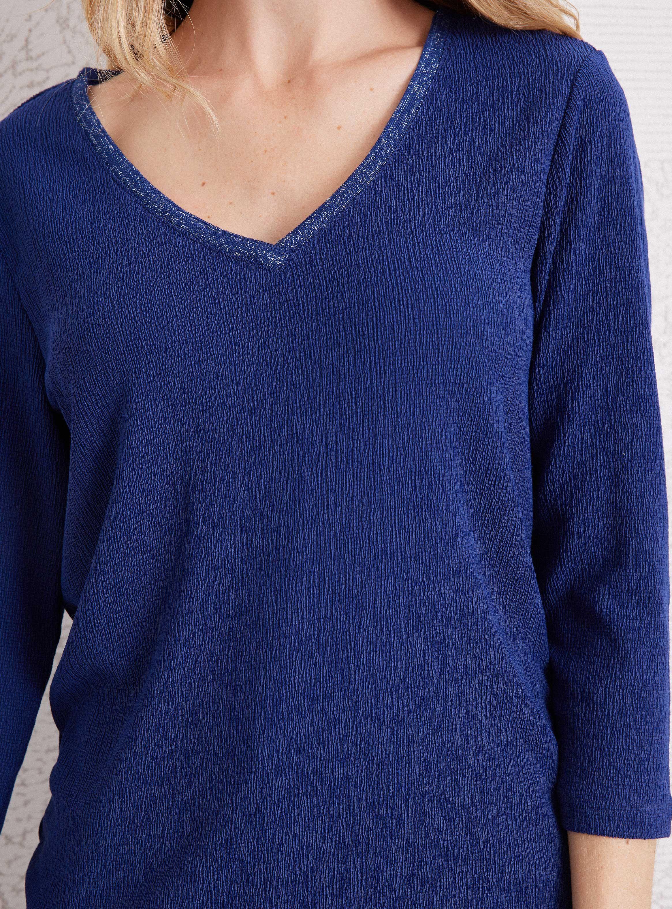Blusa Texturizada con Cinta en Escote-3
