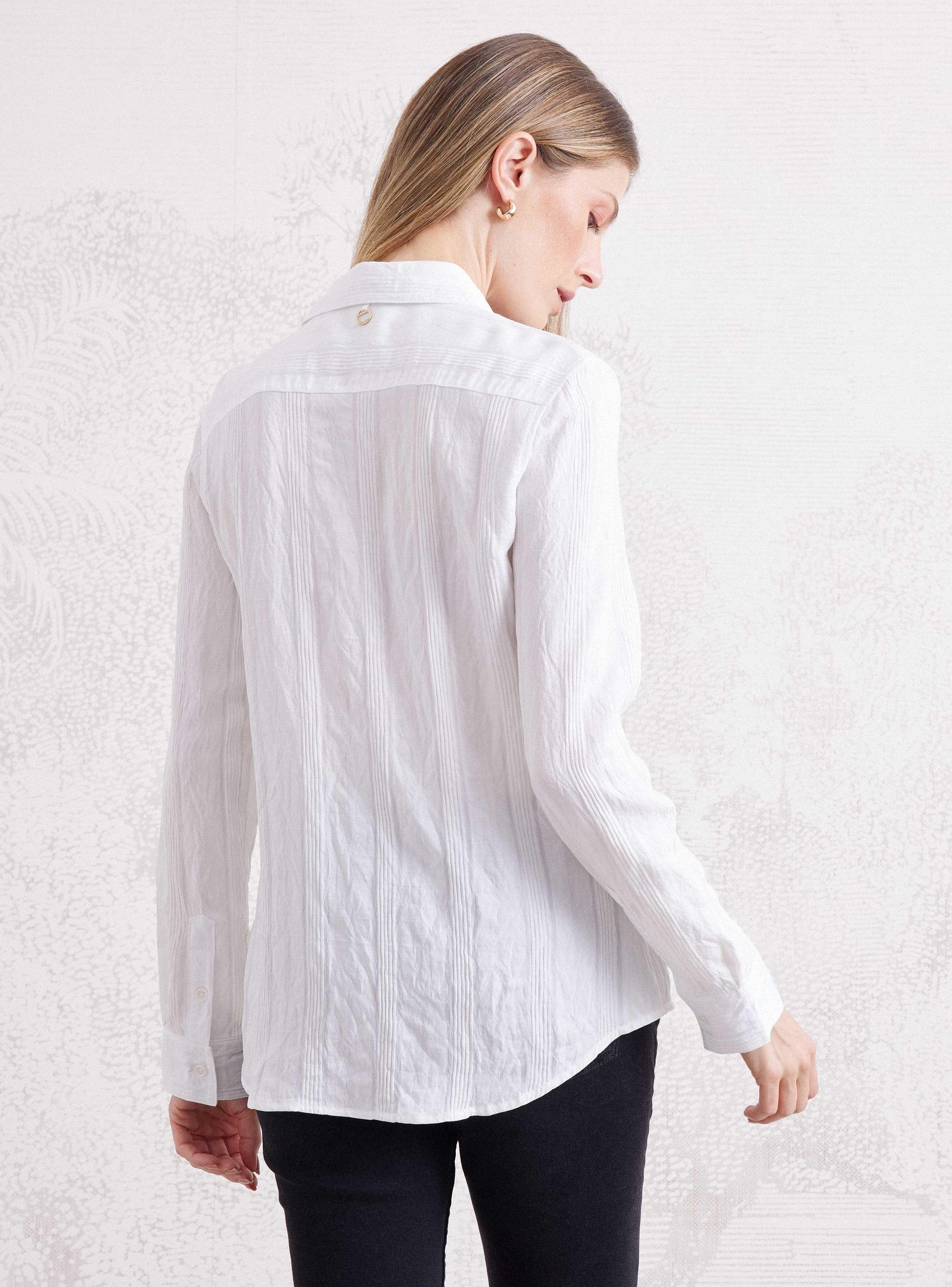 Blusa Camisera con Tela Listada en Relieve-1
