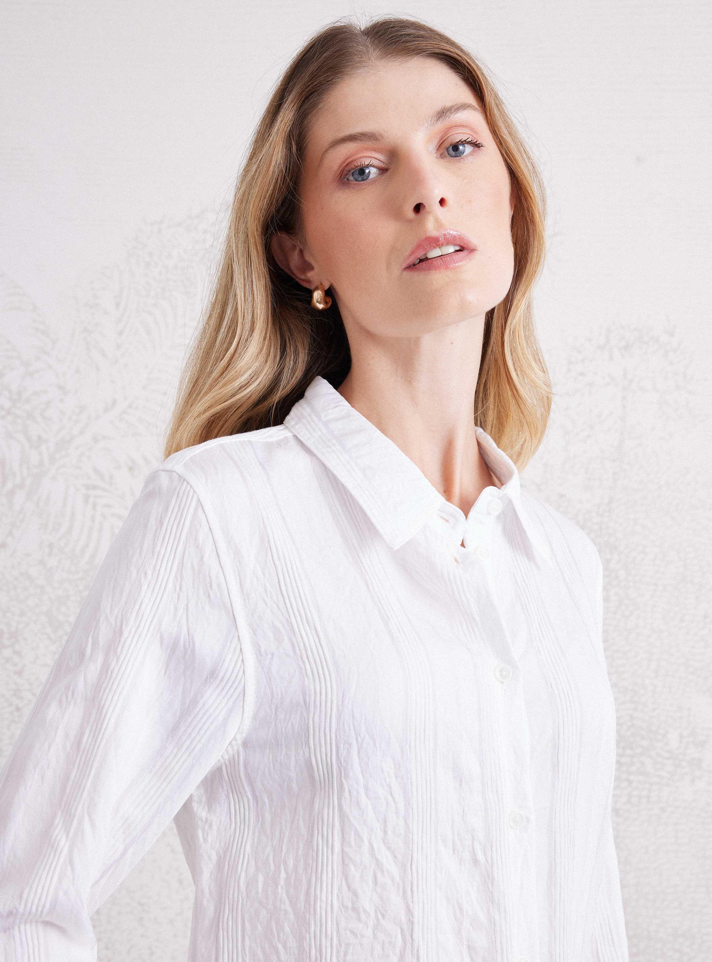 Blusa Camisera con Tela Listada en Relieve-2