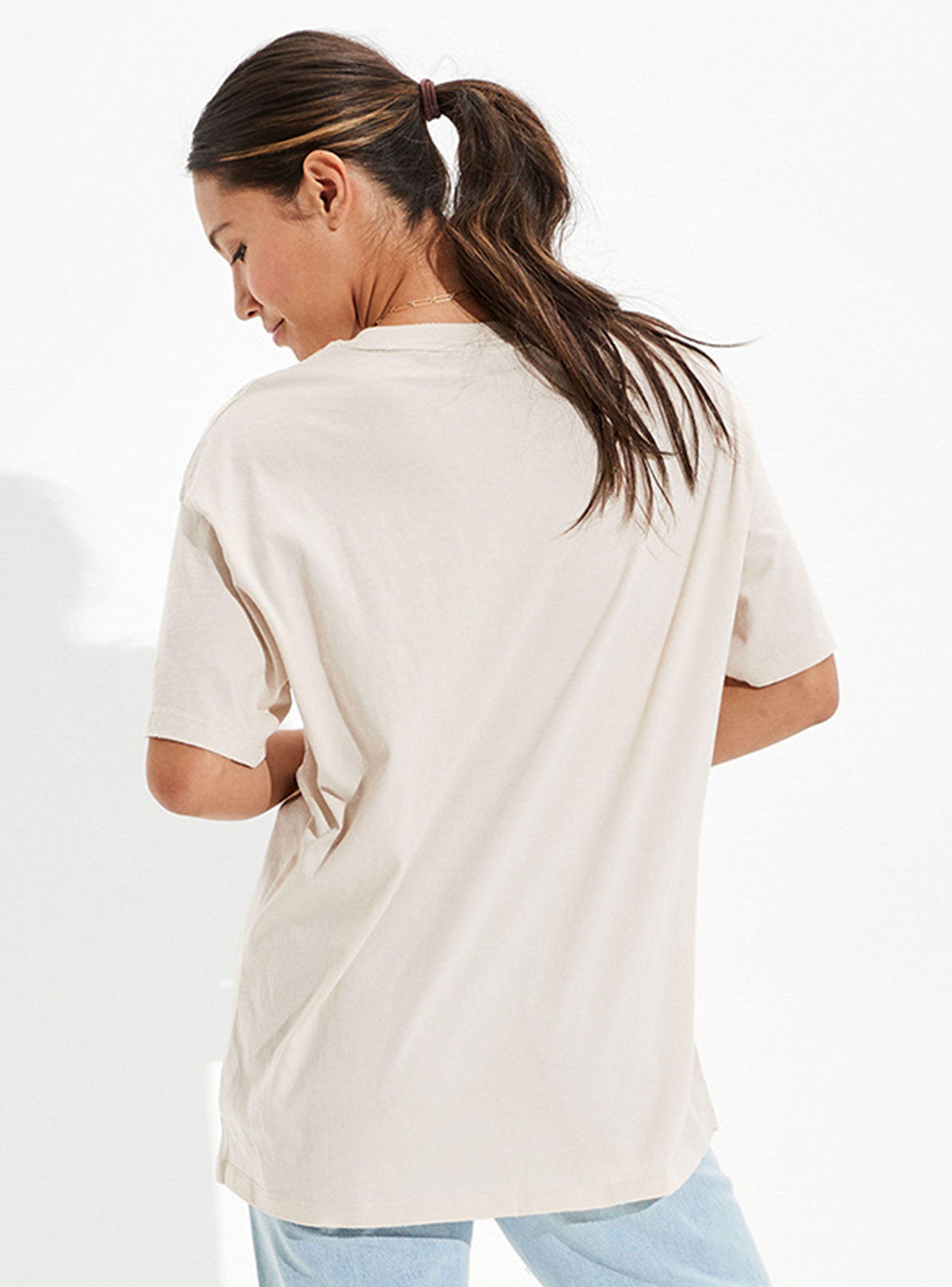 Polera Diseño Oversized Graphic Tee-1