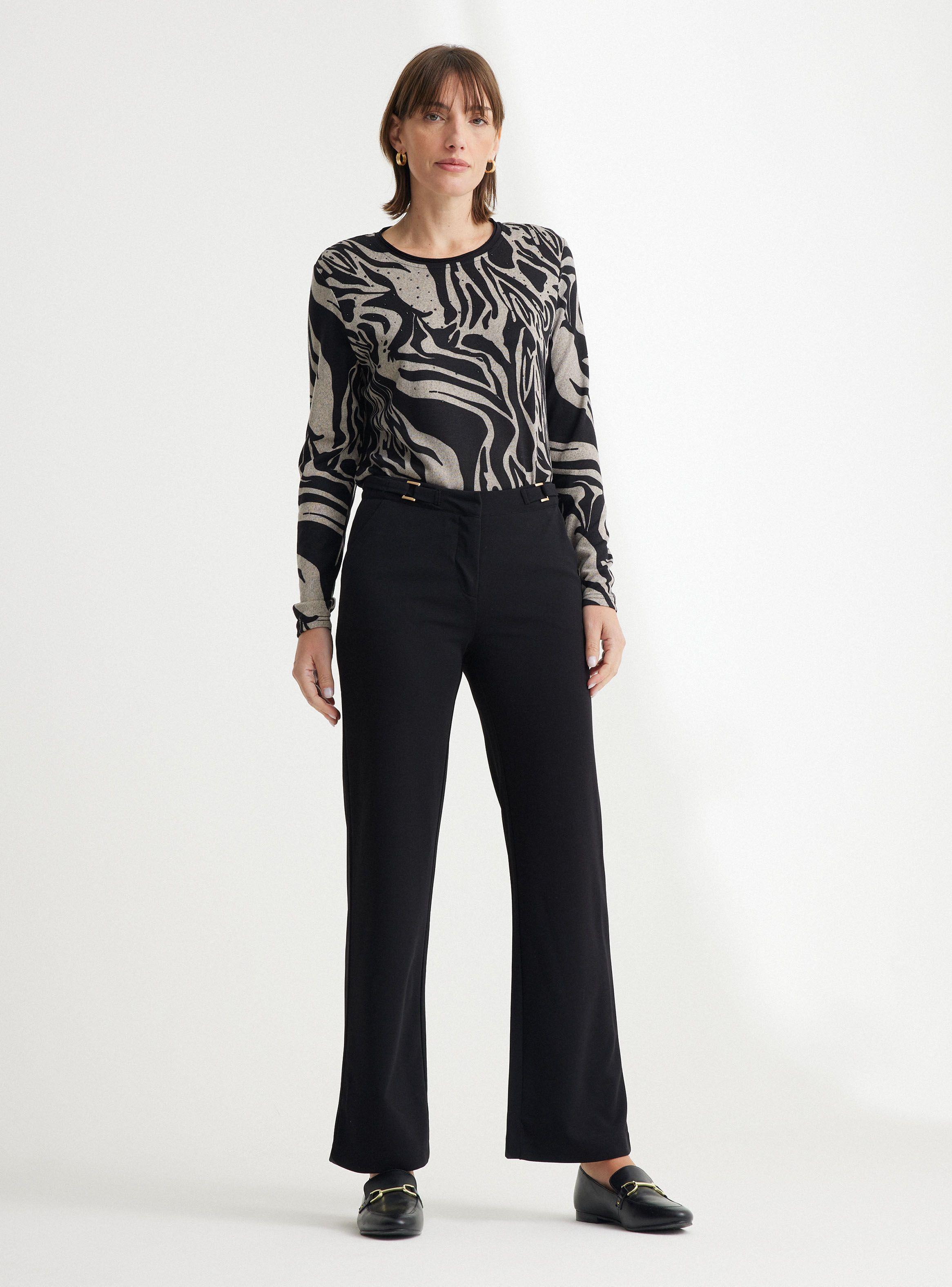 Pantalón de Vestir con Hebilla Decorativa-4