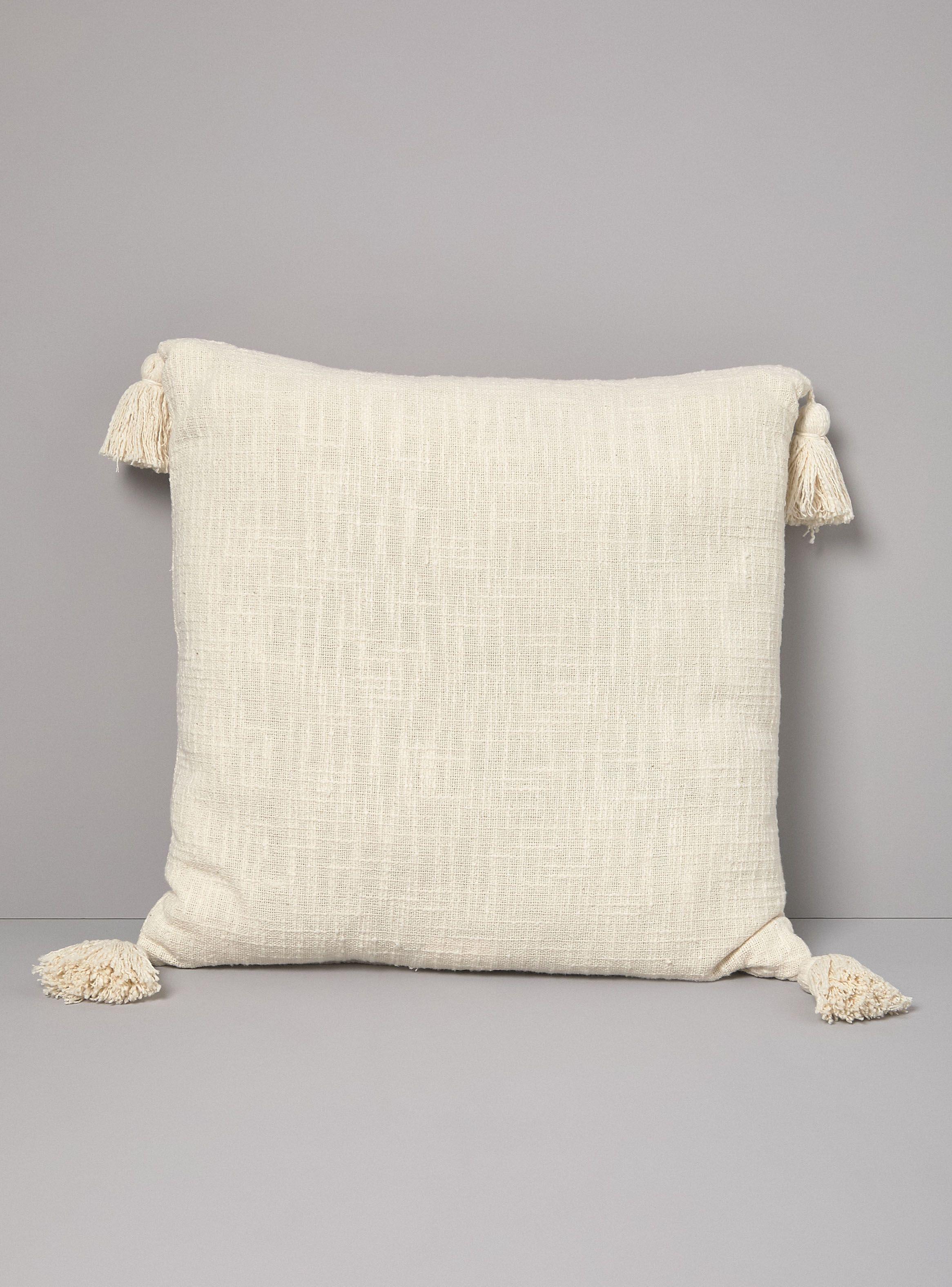Cojín Pompon Simple 50x50 cm-0