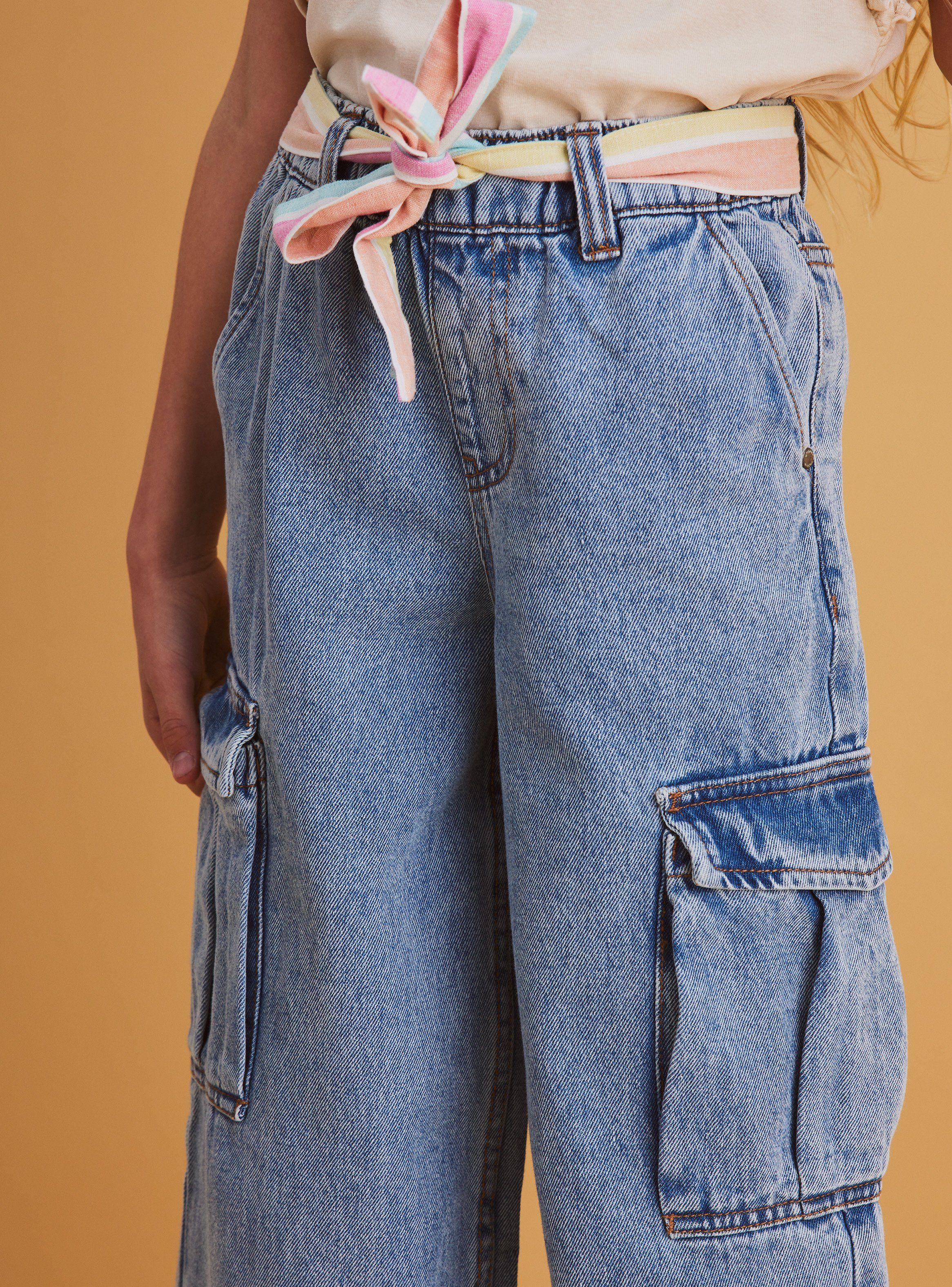 Jeans Modelo Bolsillos Cargo-1