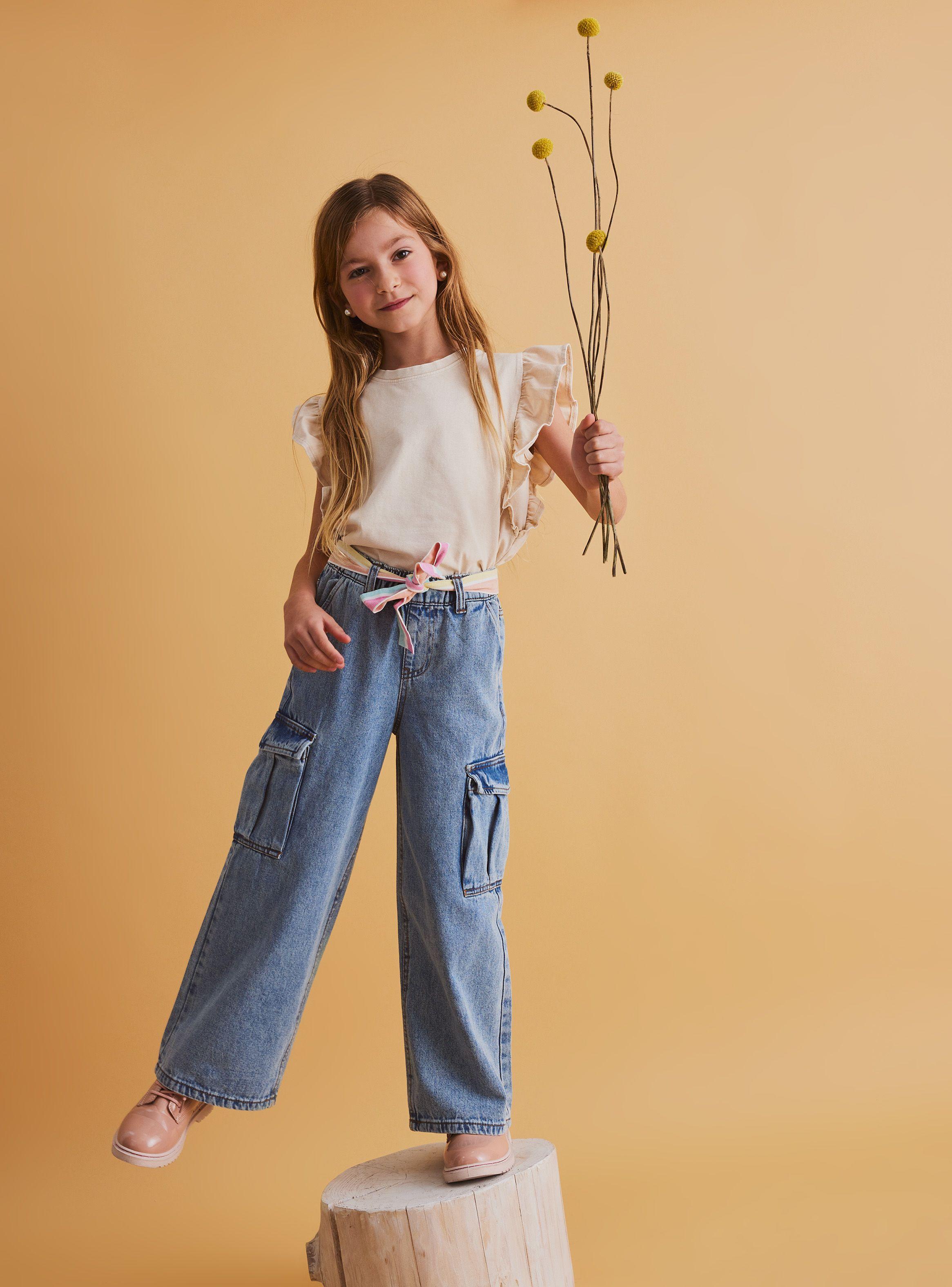 Jeans Modelo Bolsillos Cargo-0