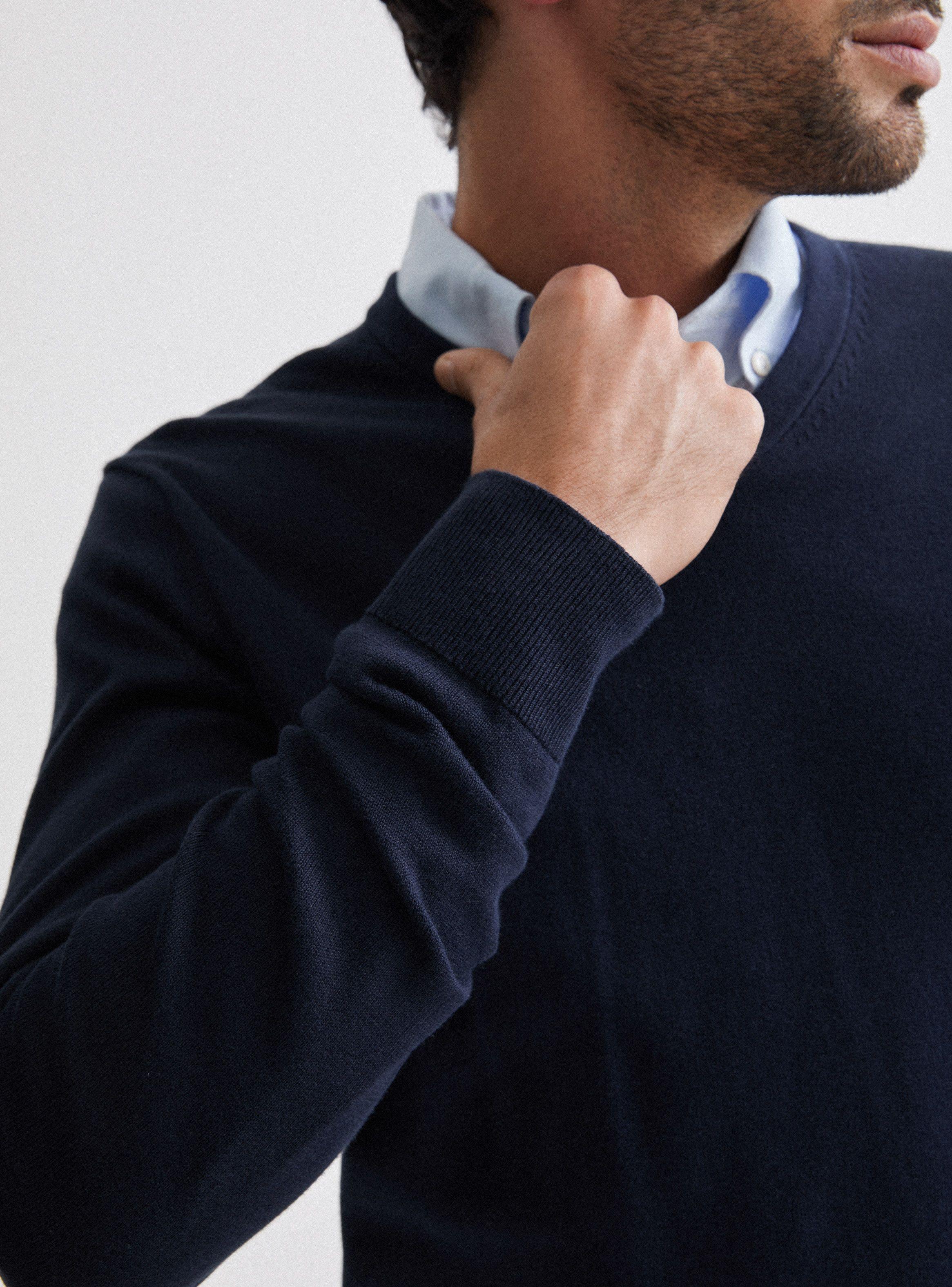 Sweater Regular Fit Cuello V-3