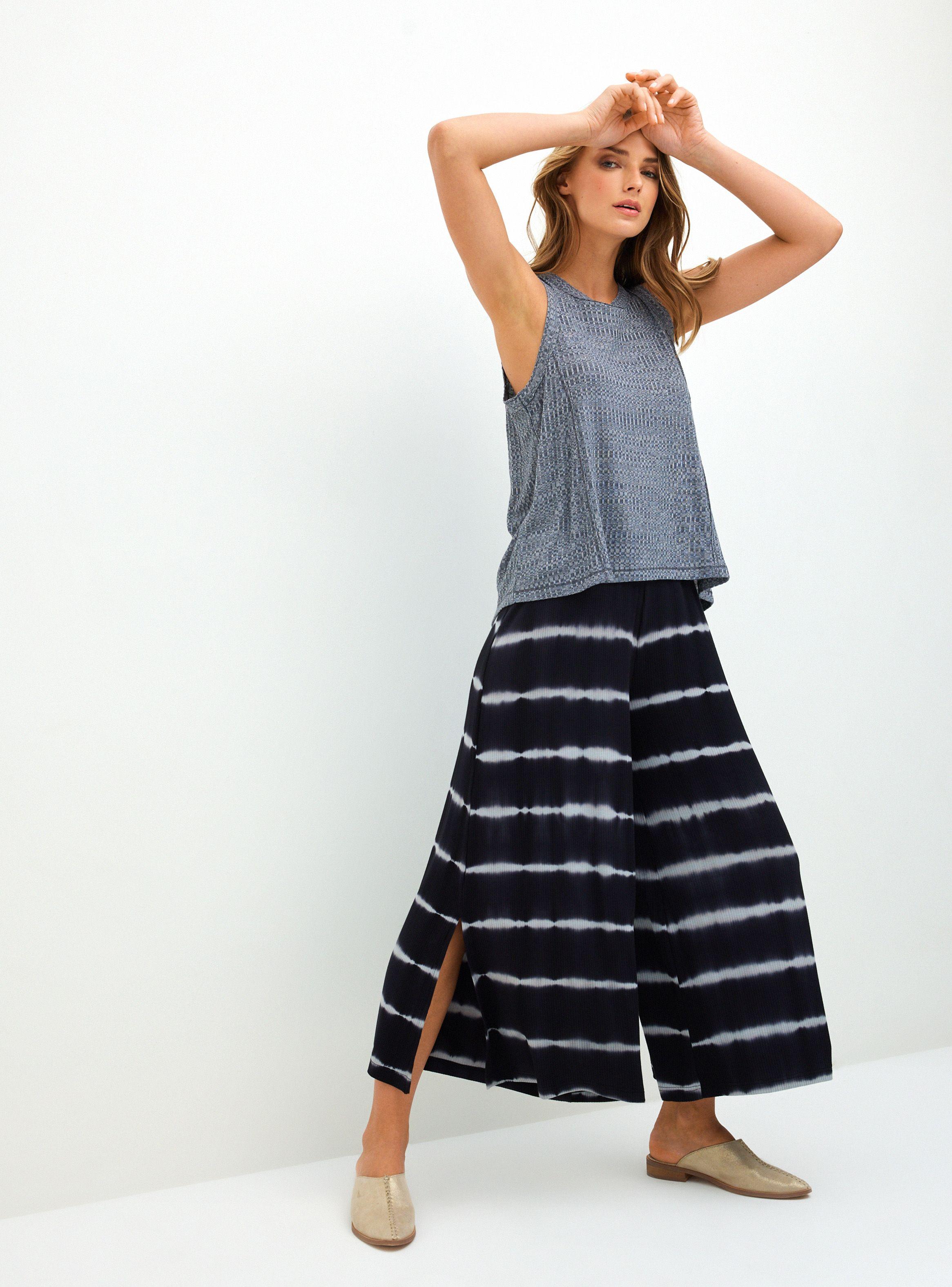 Polera Texturizada con Calce Relajado-3