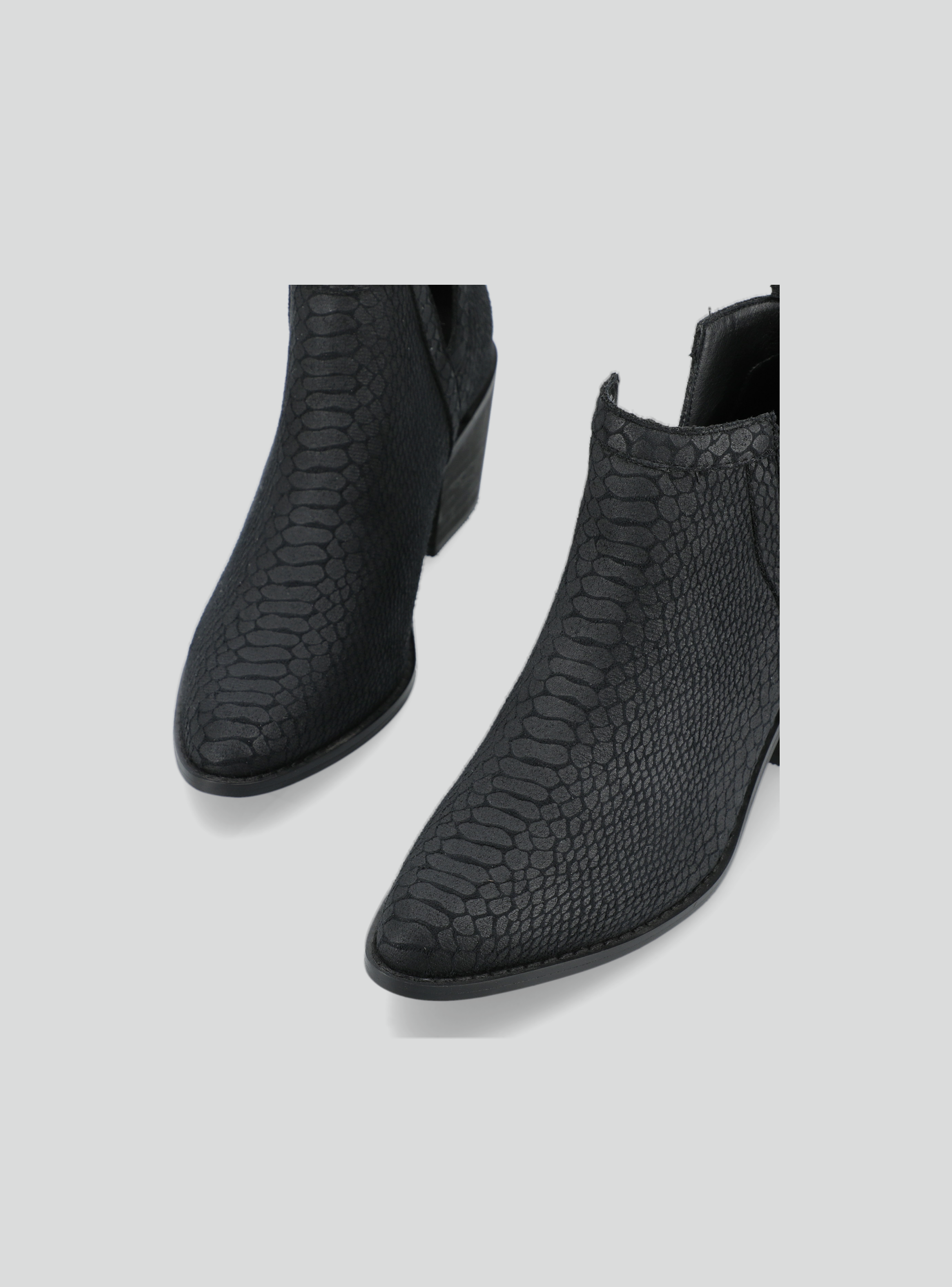 Botín Abierto con Textura Mujer-3