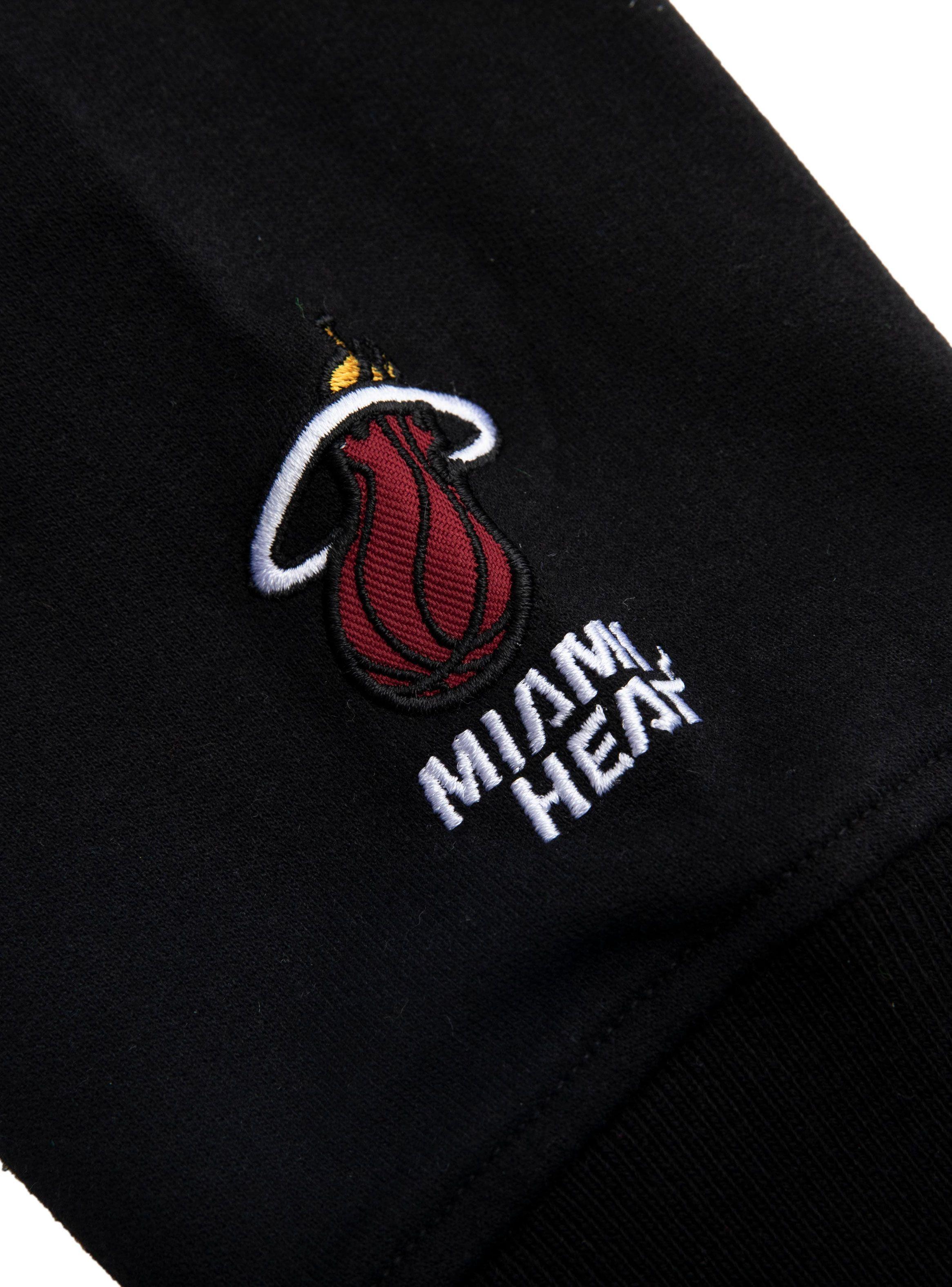 Polerón Basics Primary Logo Hoodie-4