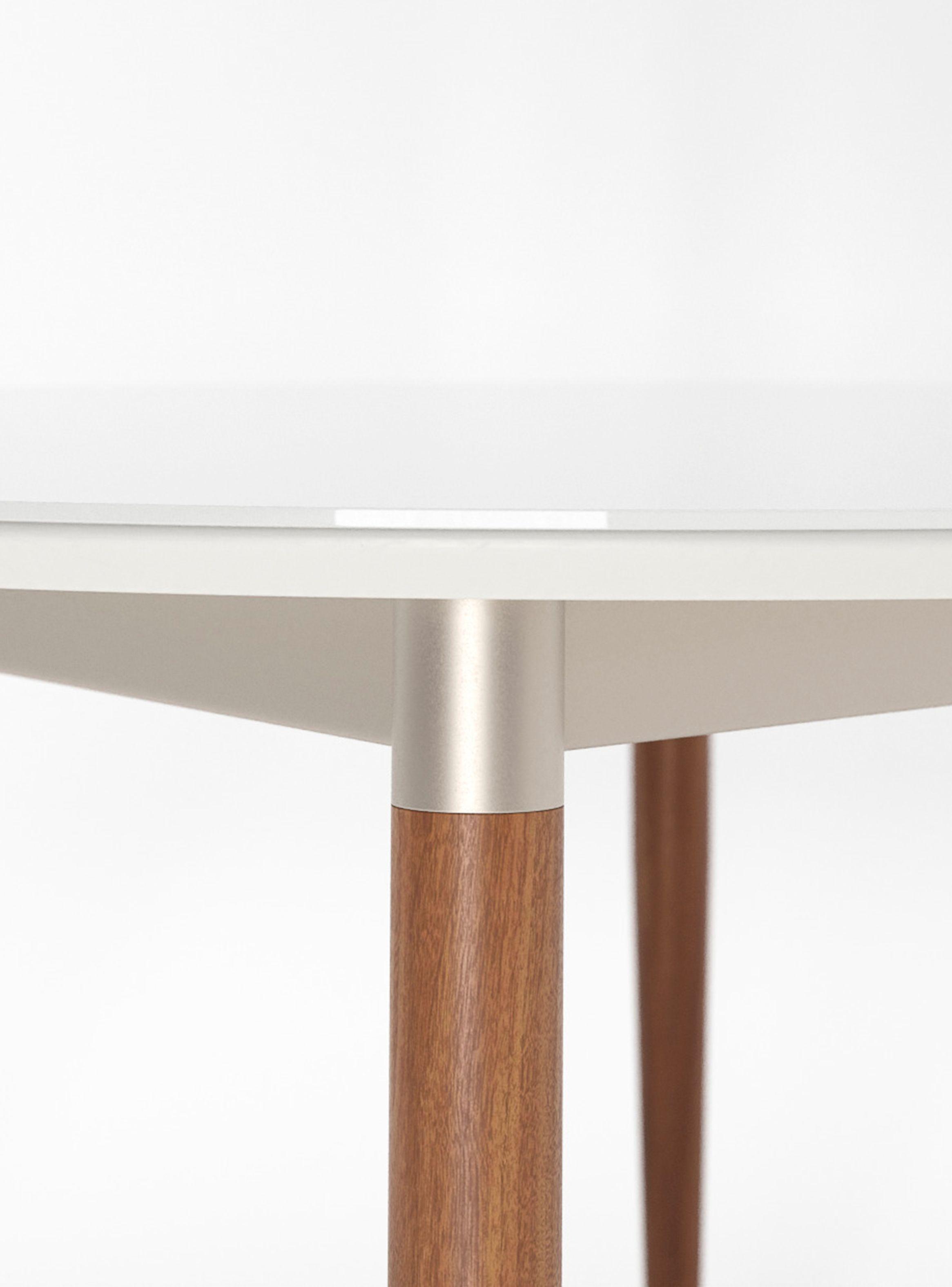 Comedor Abbey 1.15 Redondo + 4 Sillas Abbey Linked 35-2