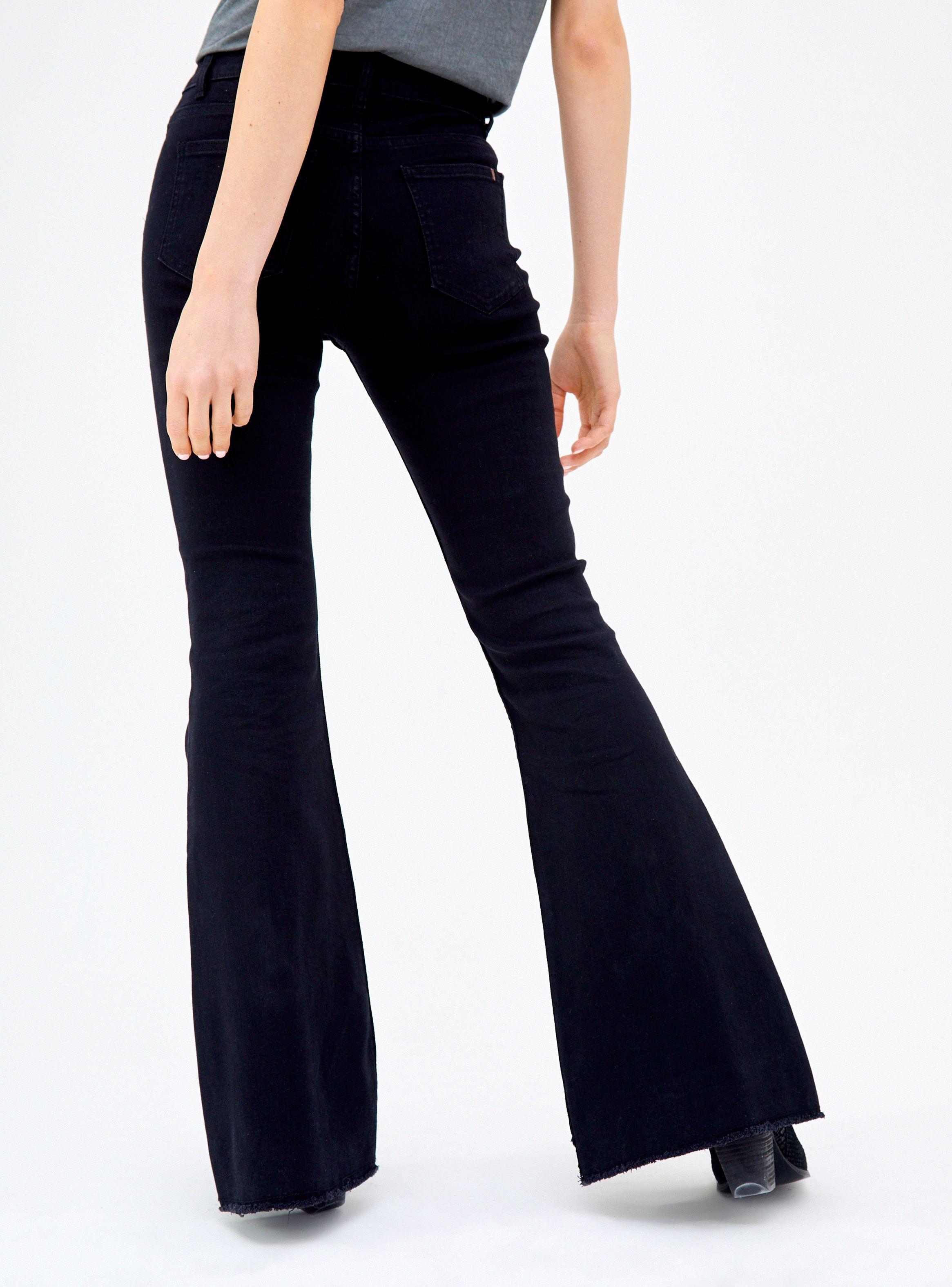 Jeans 5 Bolsillos Flare Tiro Medio con Bordado en Ruedo-1