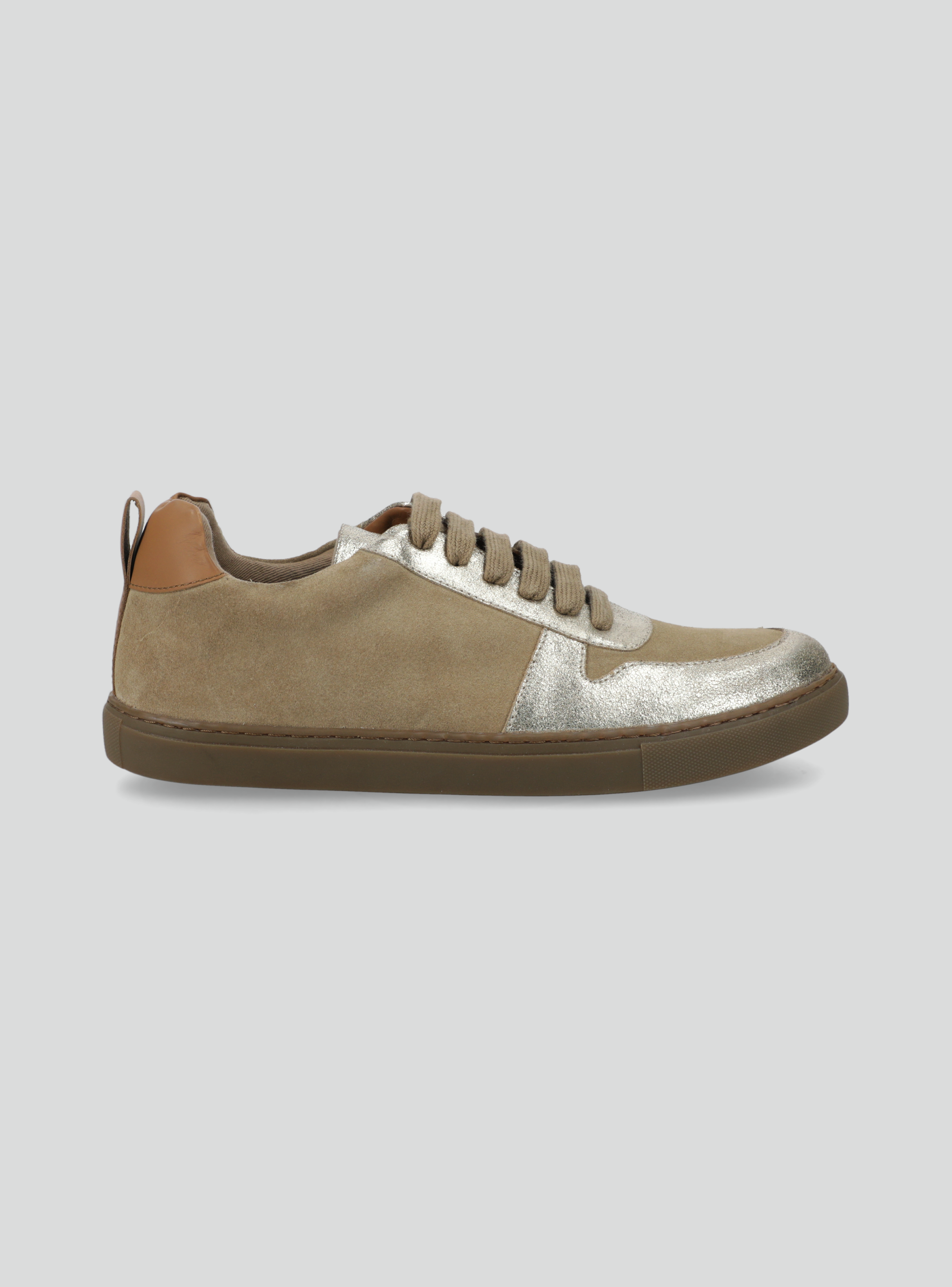 Zapatilla Urbana Cuero Acordonada Mujer-1