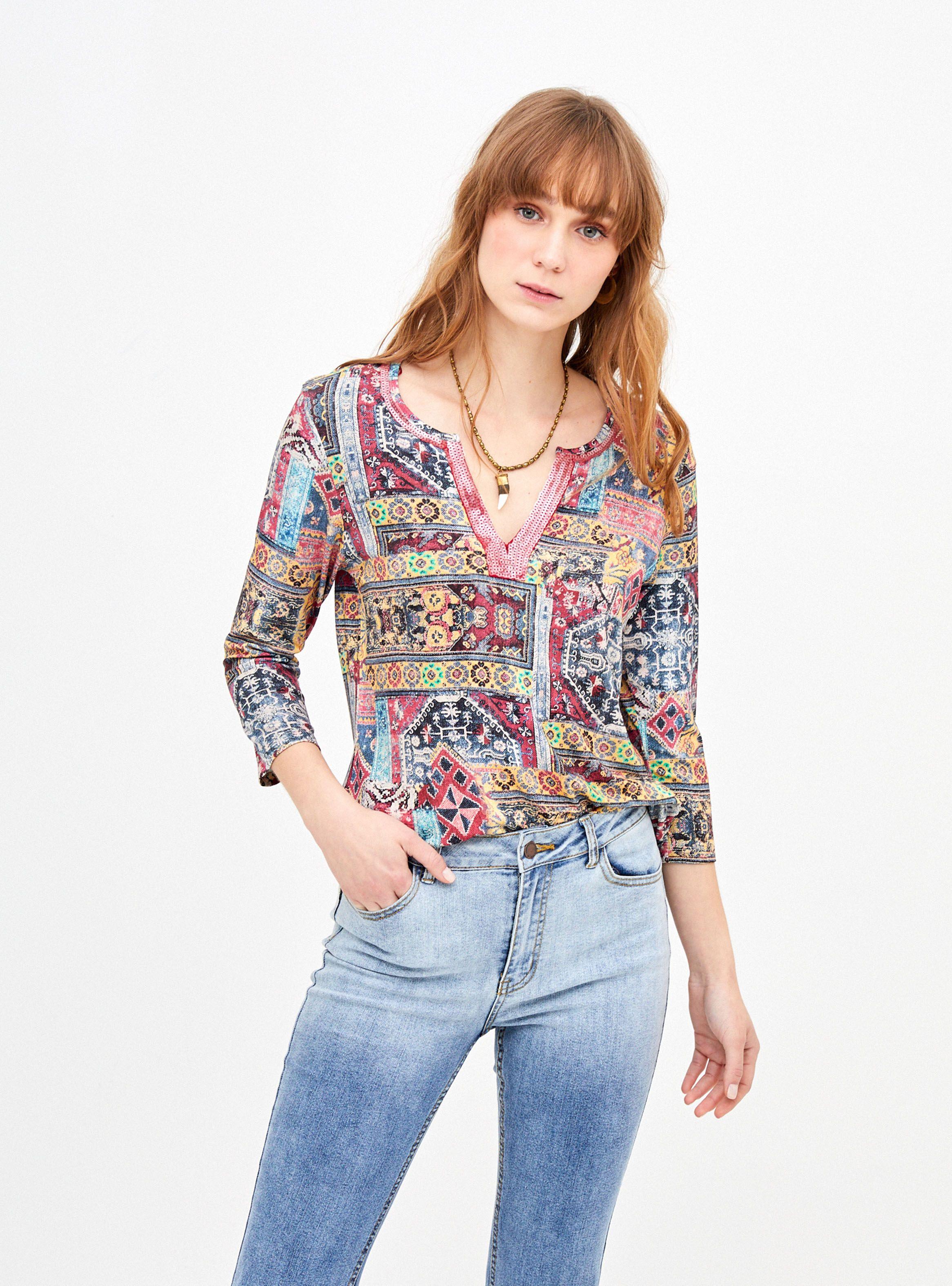 Polera Escote Redondo con Abertura y Detalles Full Print-0