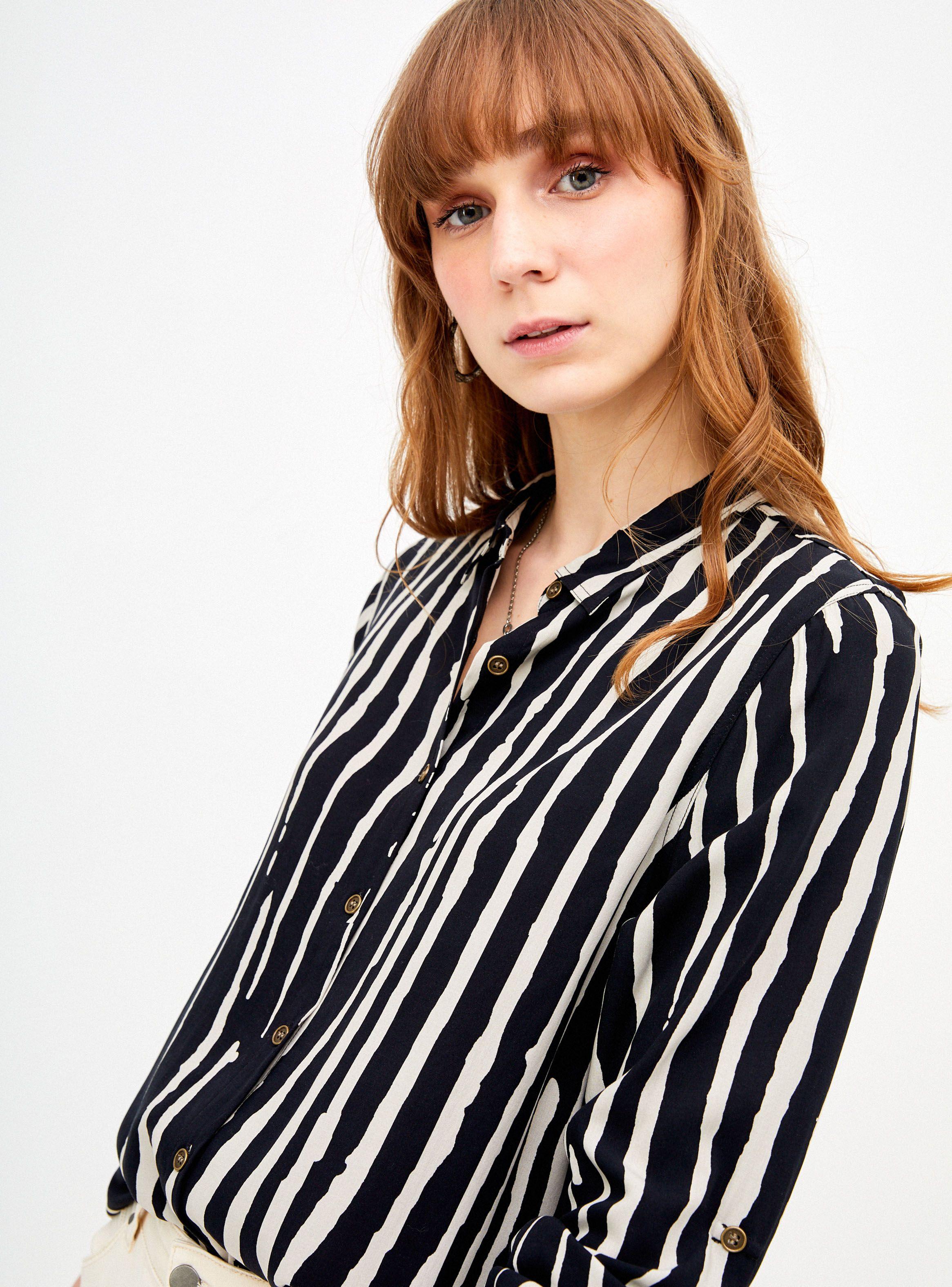 Blusa Fit Clásico Manga Larga Full Estampado-2