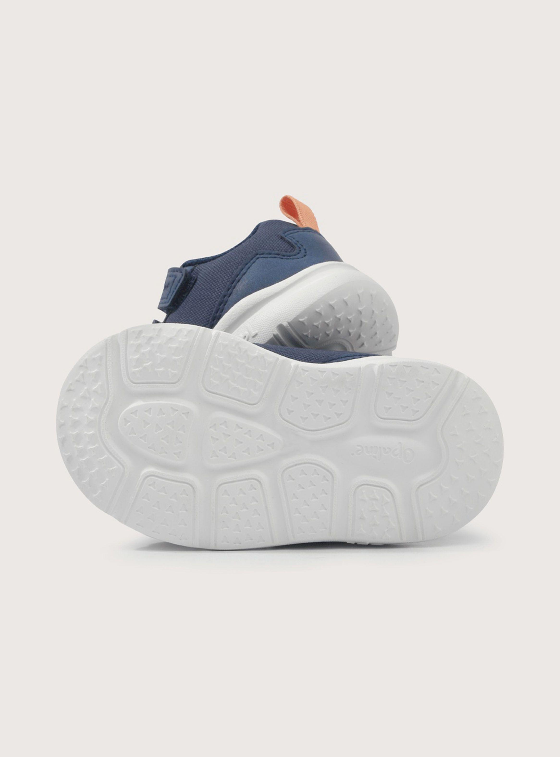 Zapatilla Urbana Diseño Liviano Velcro Niño-2