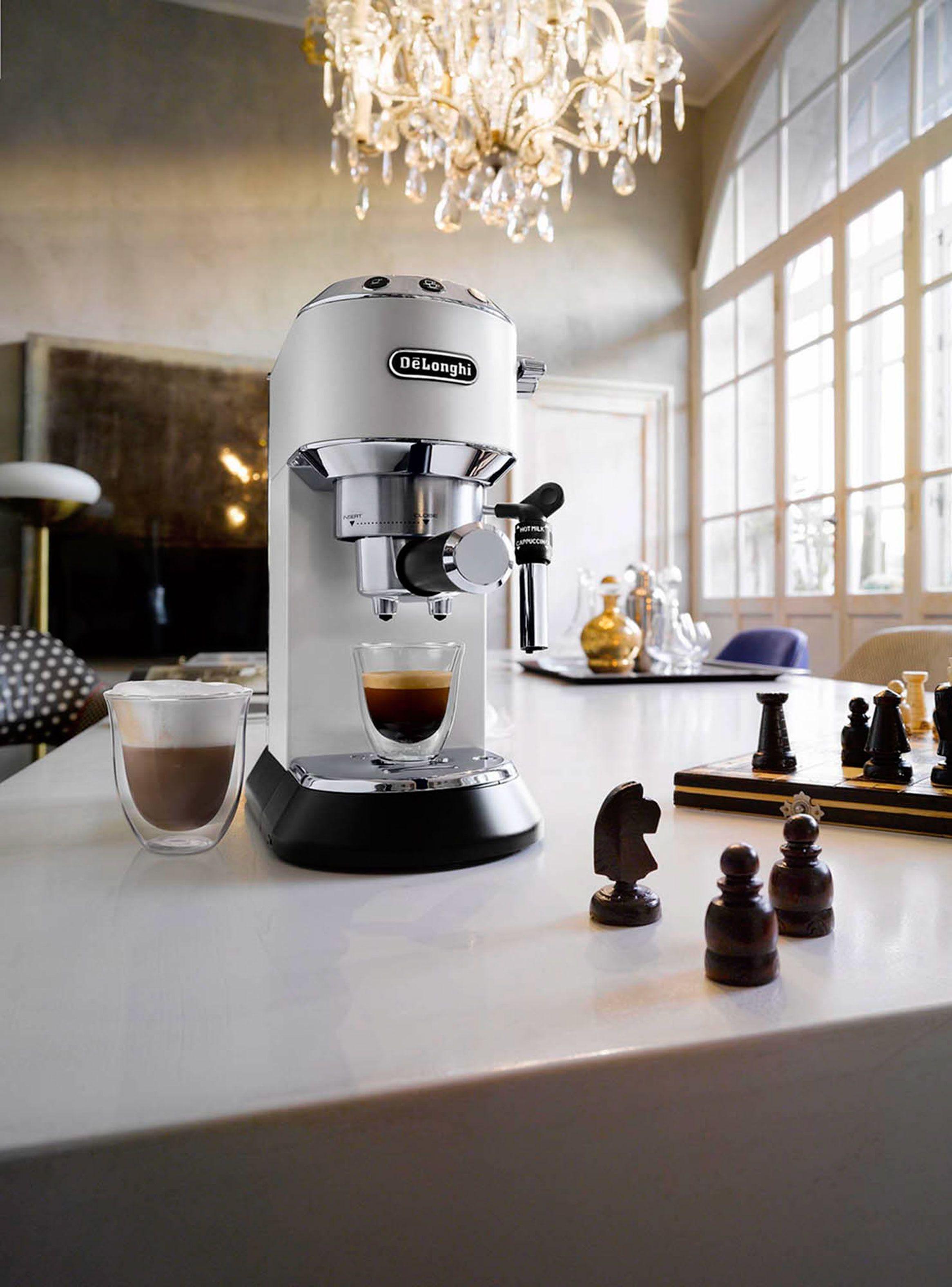Cafetera Espresso Dedica EC685.W-5
