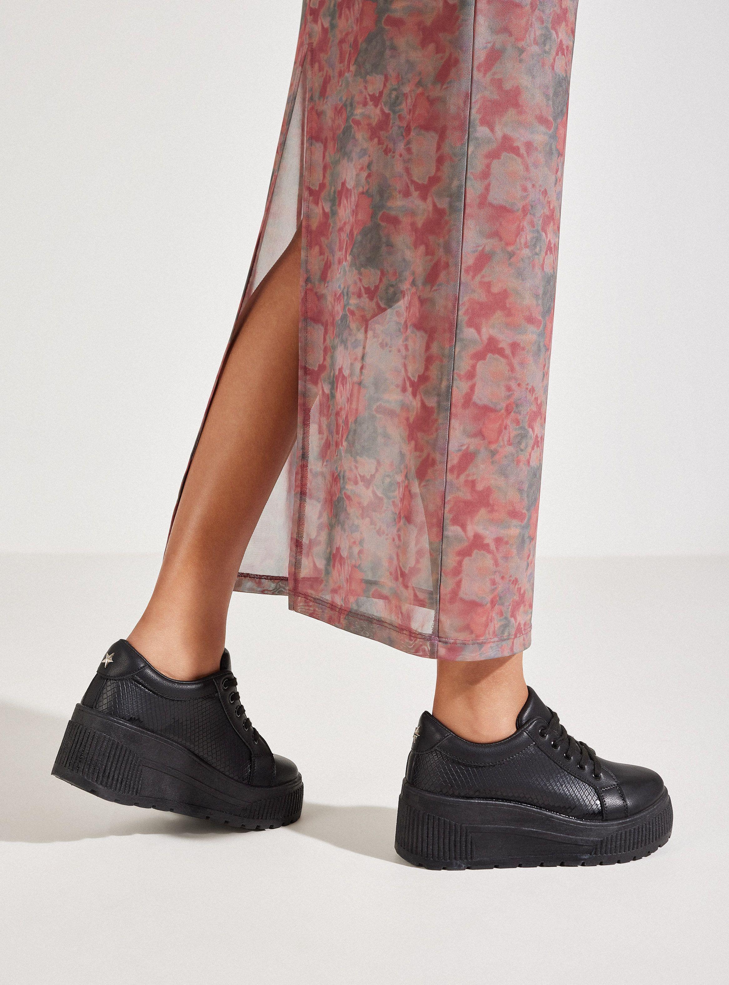 Zapatilla Urbana Cuña y Detalle Textura Mujer-0