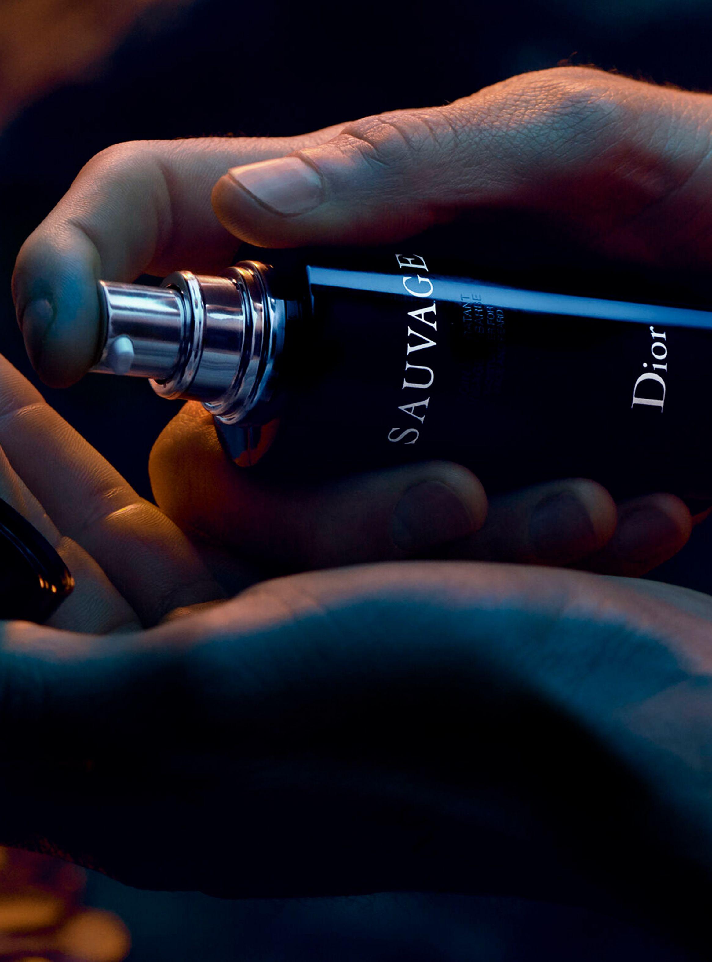 Sauvage Tratamiento Hidratante Rostro y Barba 75 ml-2