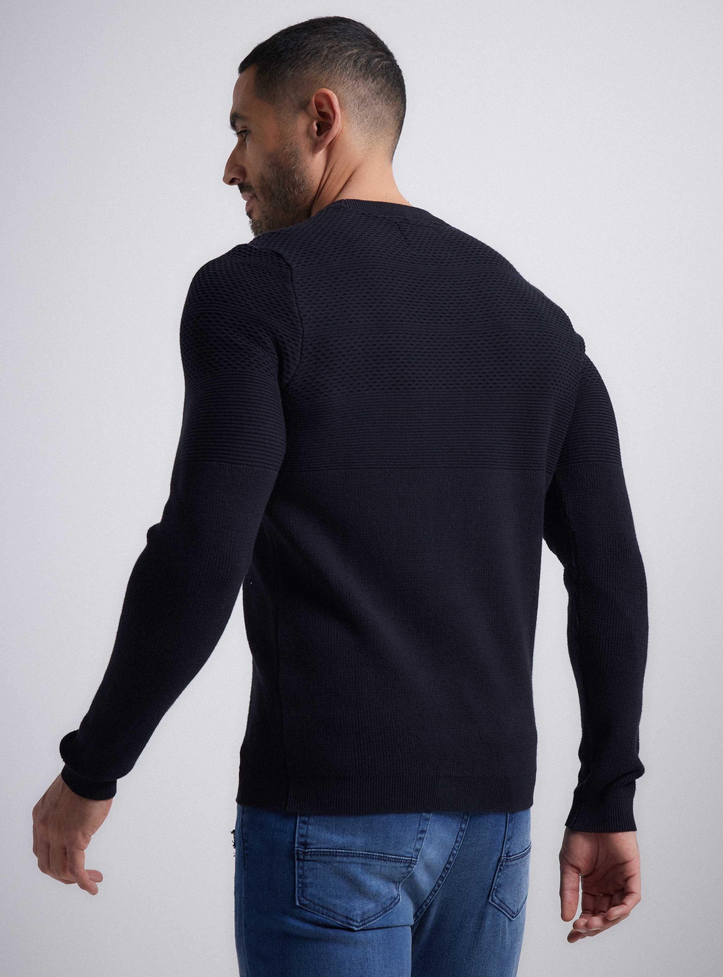 Sweater Multipunto Calce Ajustado-1