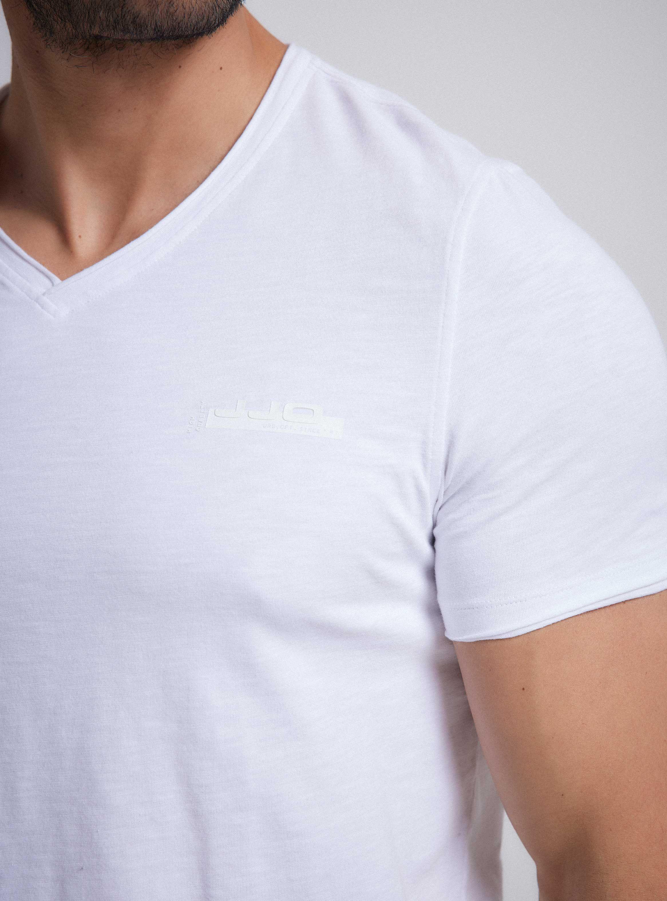 Polera Básica Elasticada Cuello V-3
