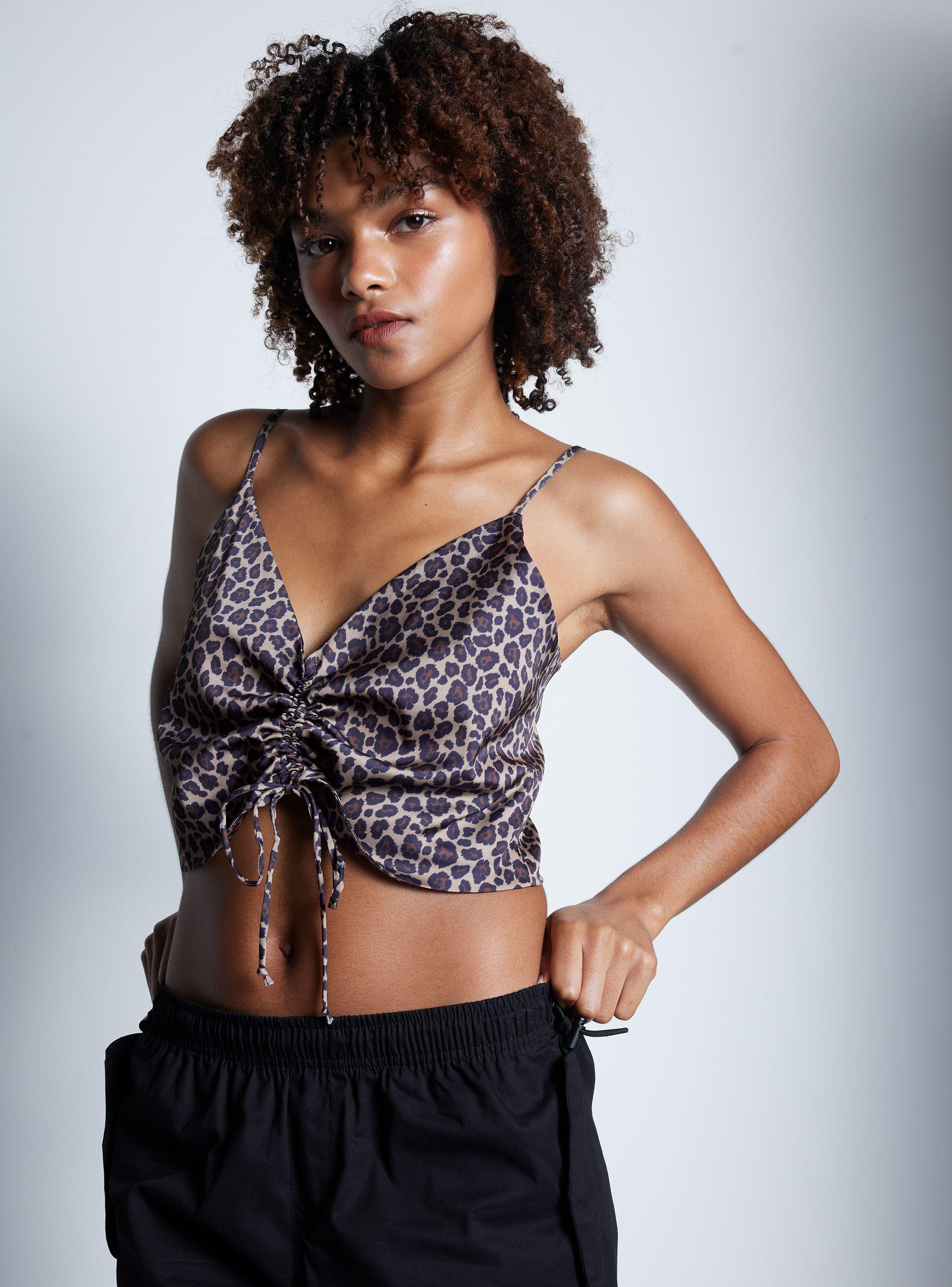 Polera Crop Con Nudo Delantero-0