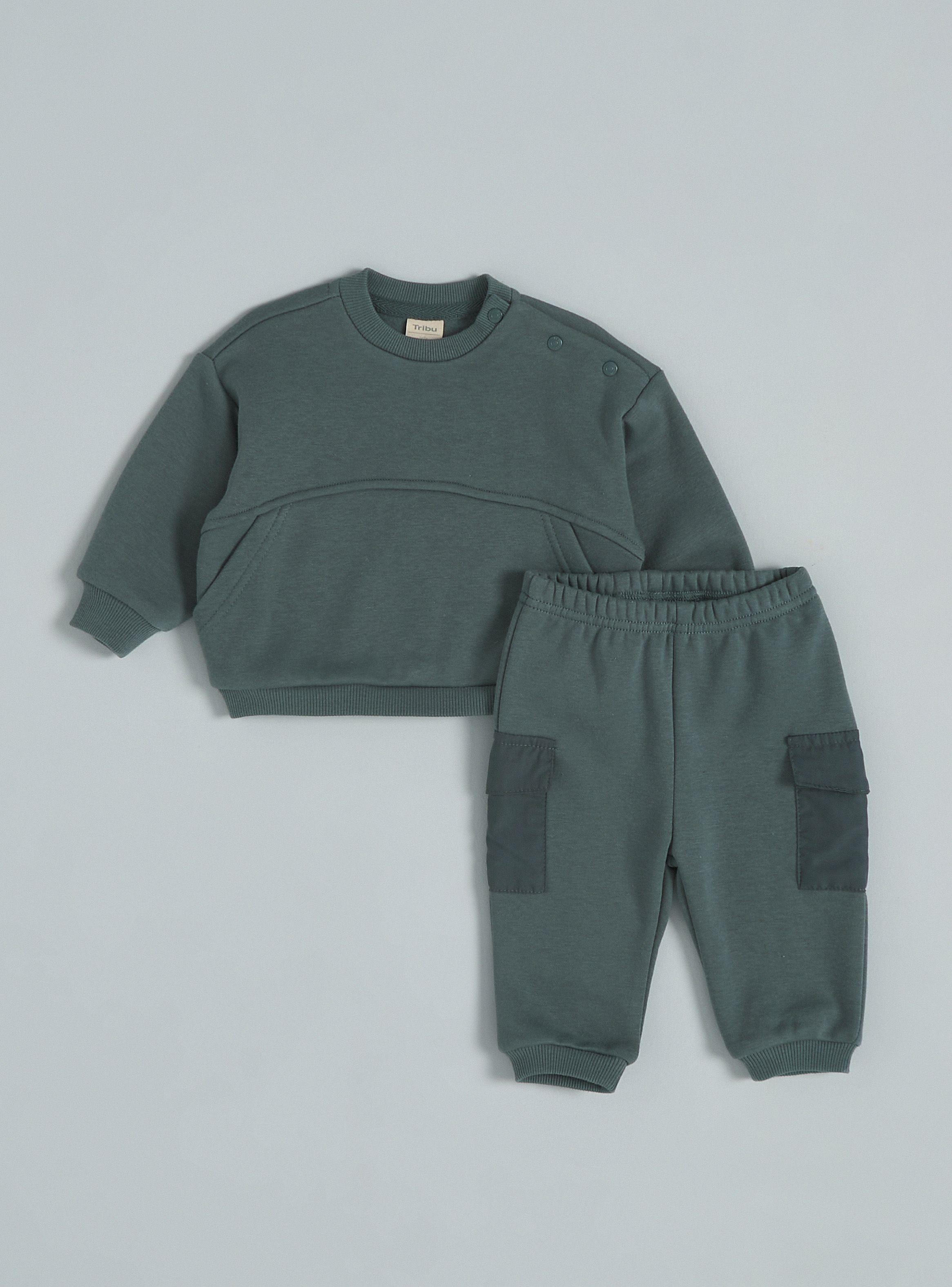 Conjunto Polerón Bolsillo Canguro y Pantalón con Parche-0