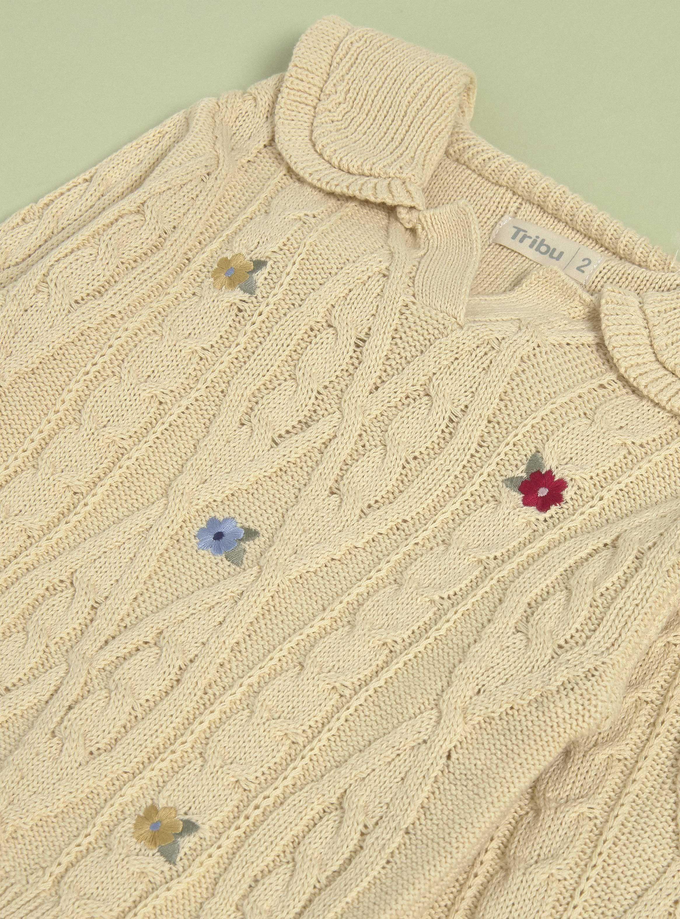 Sweater Niña con Bordados y Diseño Trenzado-2