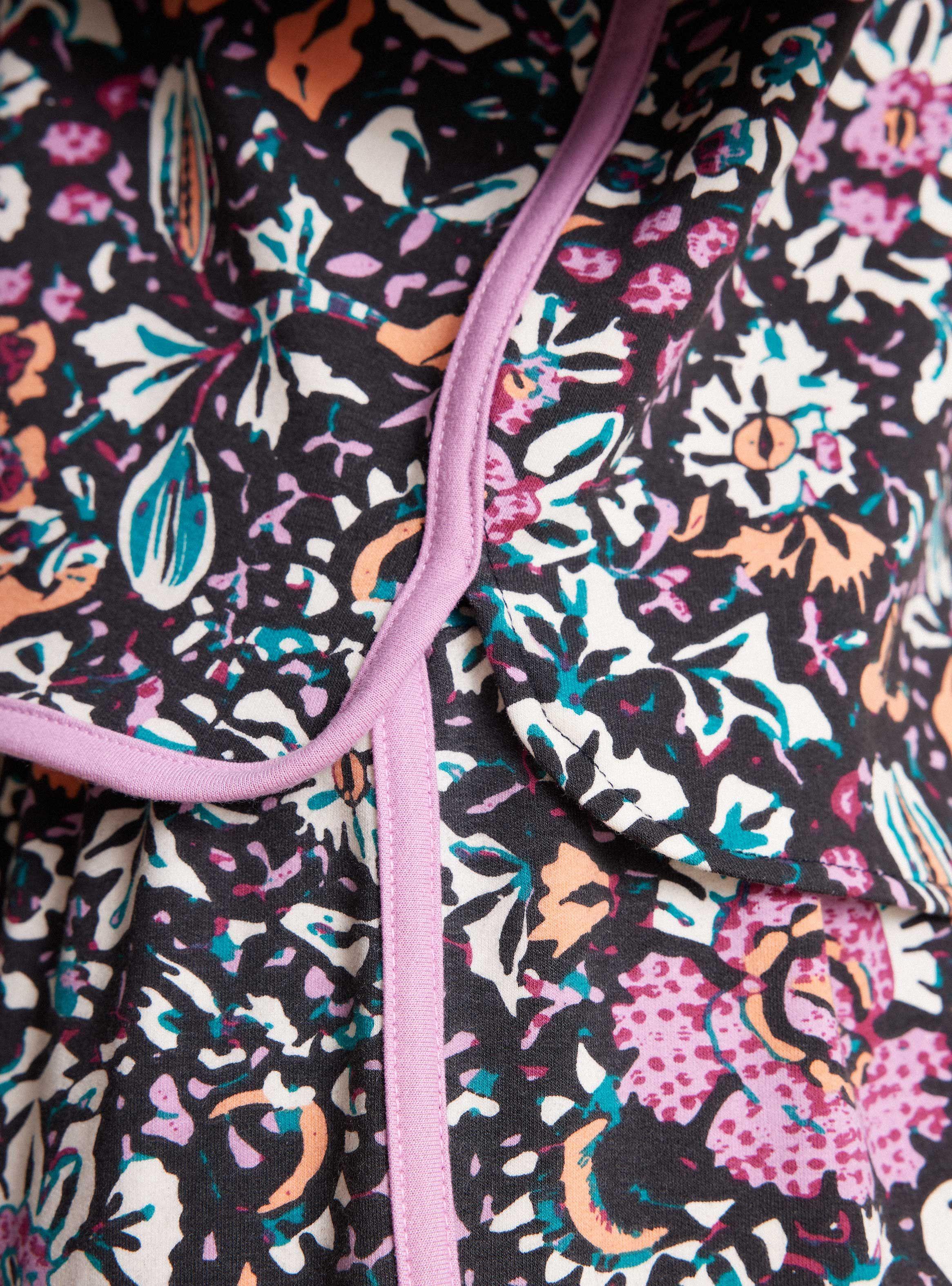 Pijama Estampado con Detalles de Vivo en Costados-3